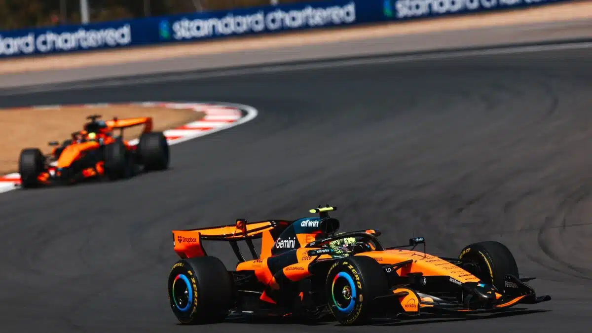 Piastri et Norris en piste au Japon