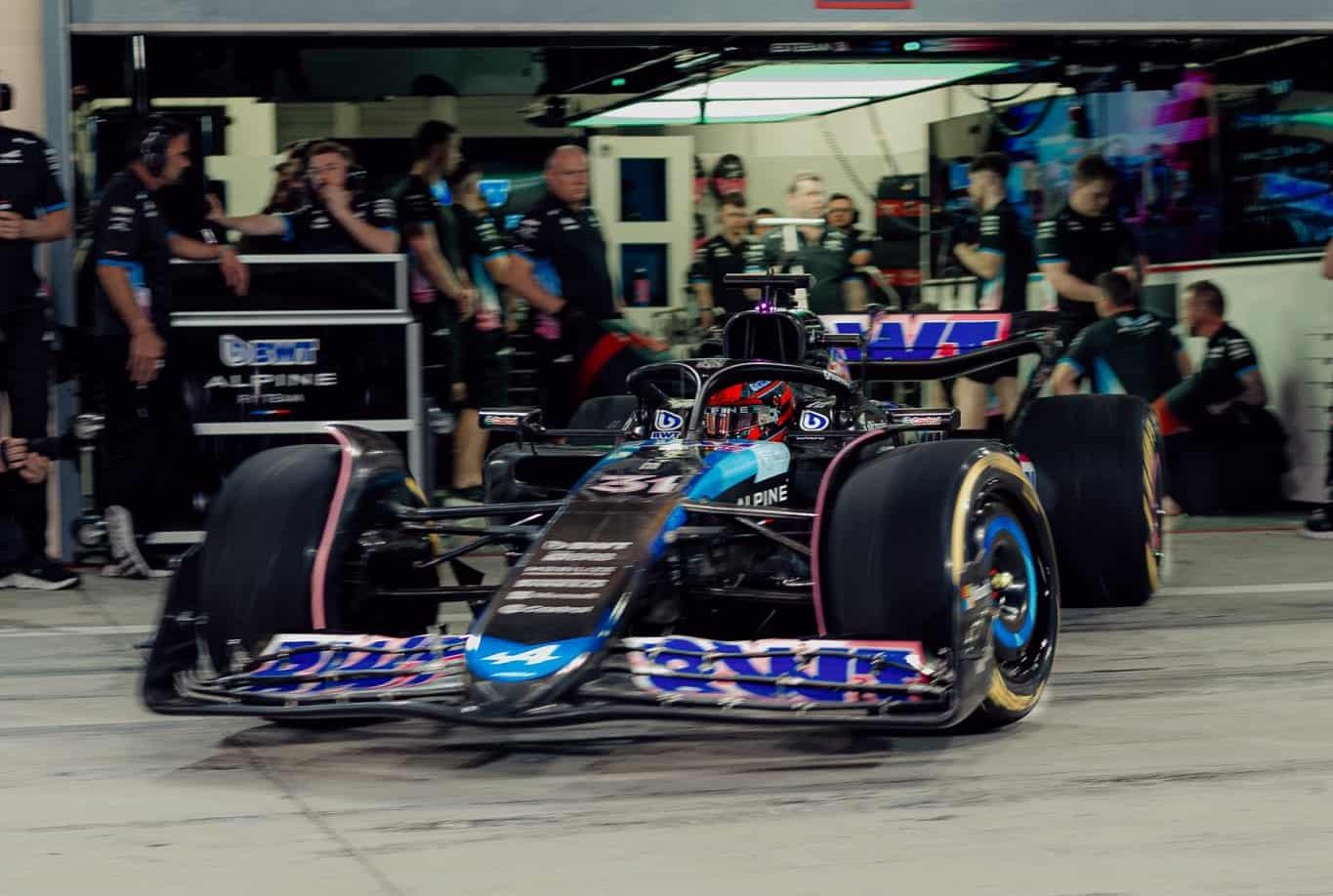 Williams et Alpine ont pris la piste aujourd'hui à Bahrein GGyv558XsAA_OqF