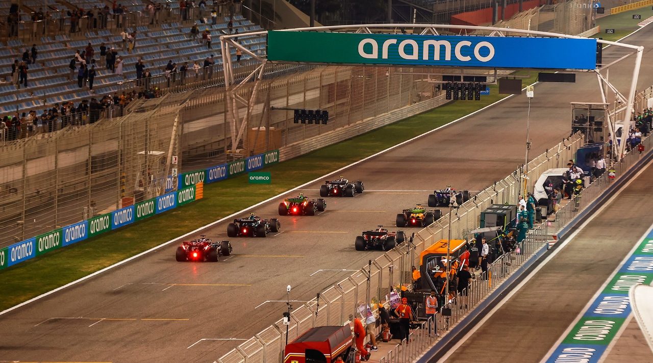 Voici le programme et les horaires du GP de Bahreïn de F1 GHDE3B5W4AAxLoO