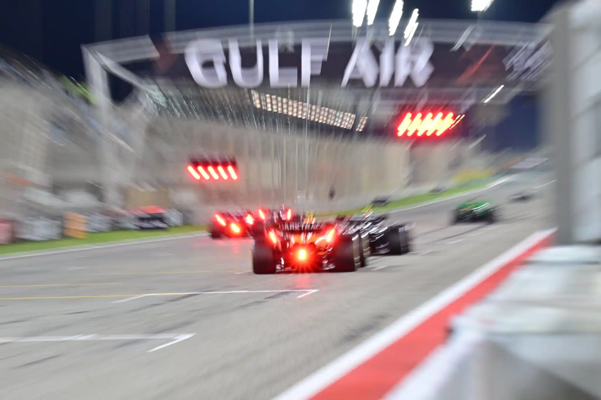 Verstappen remporte la première pole de la saison à Bahreïn