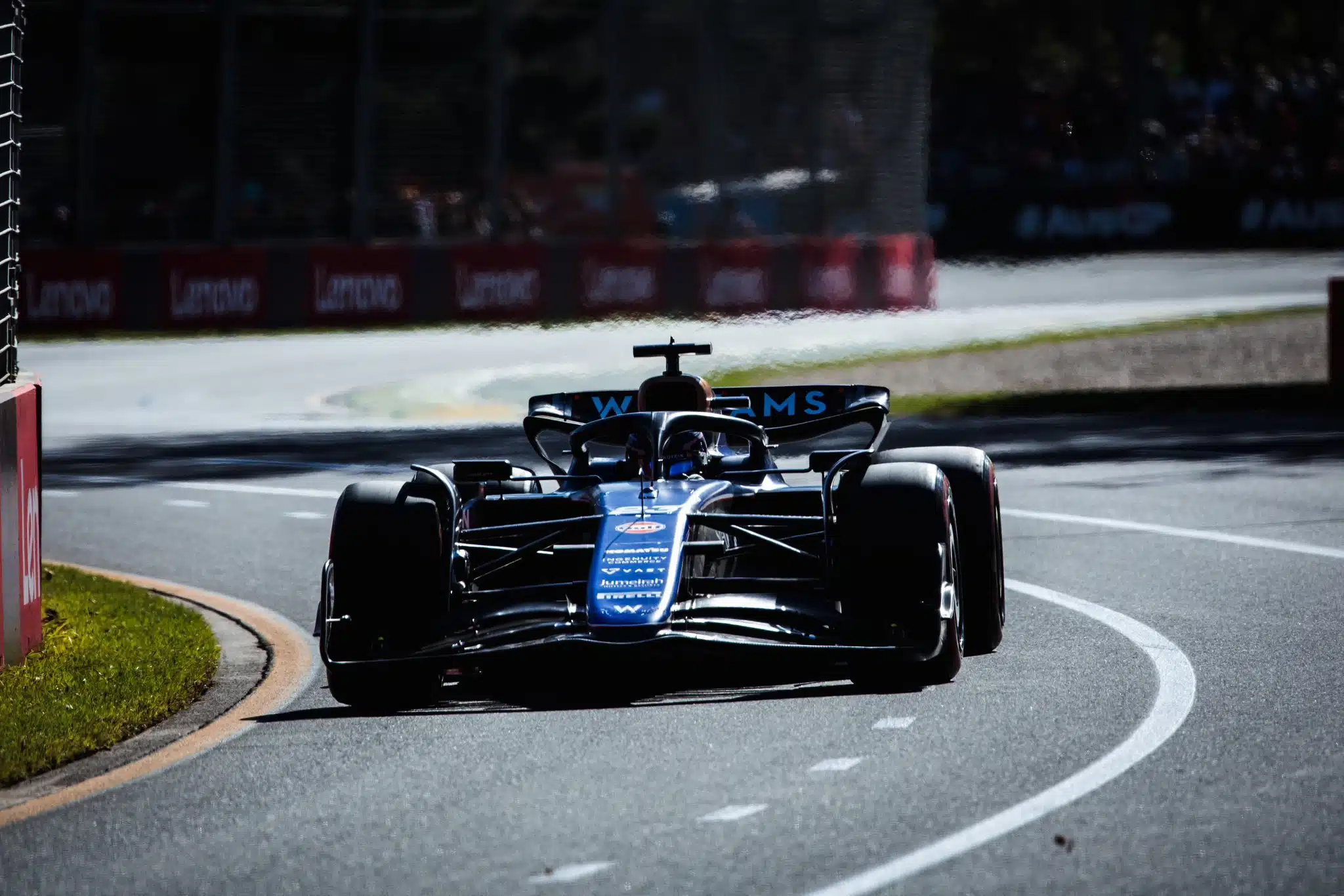 Williams dans un bourbier après les accidents de ses pilotes GJaKw3kbQAAmiK1