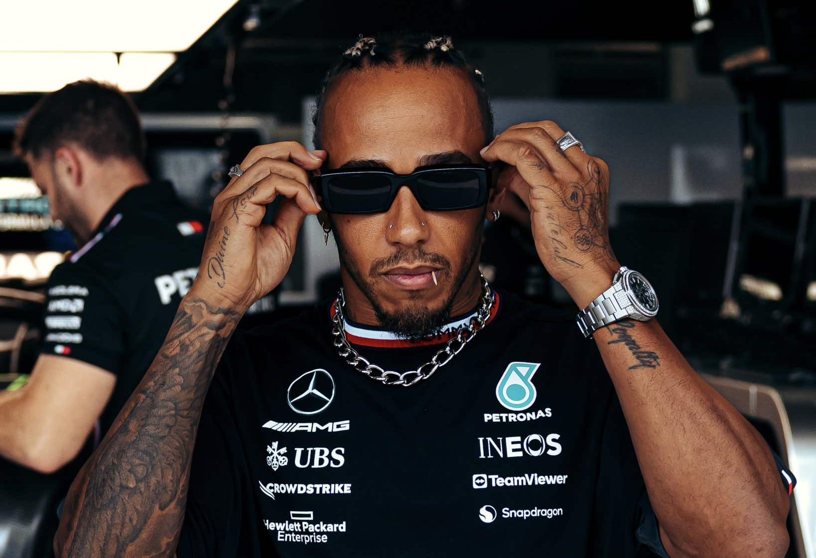 Hamilton accuse toujours la FIA de lui avoir volé un titre GJwViT3WAAIgSUo