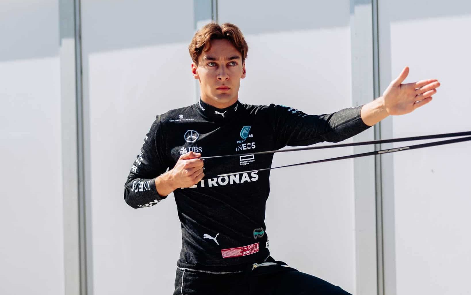 Russell ouvert à faire équipe avec Vettel chez Mercedes GKKmnynXIAAs-nN