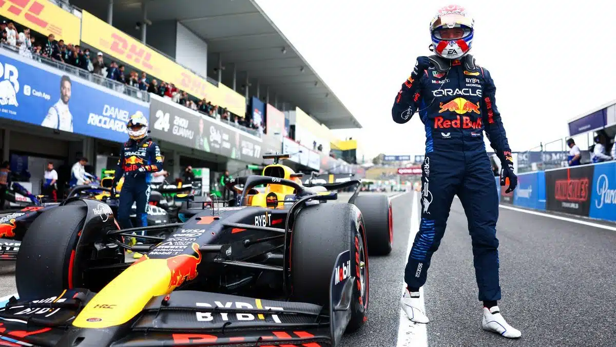 Verstappen se considère comme "le boss" et doute de la pertinence de recruter Alonso GKeTJBHXAAAF5tu