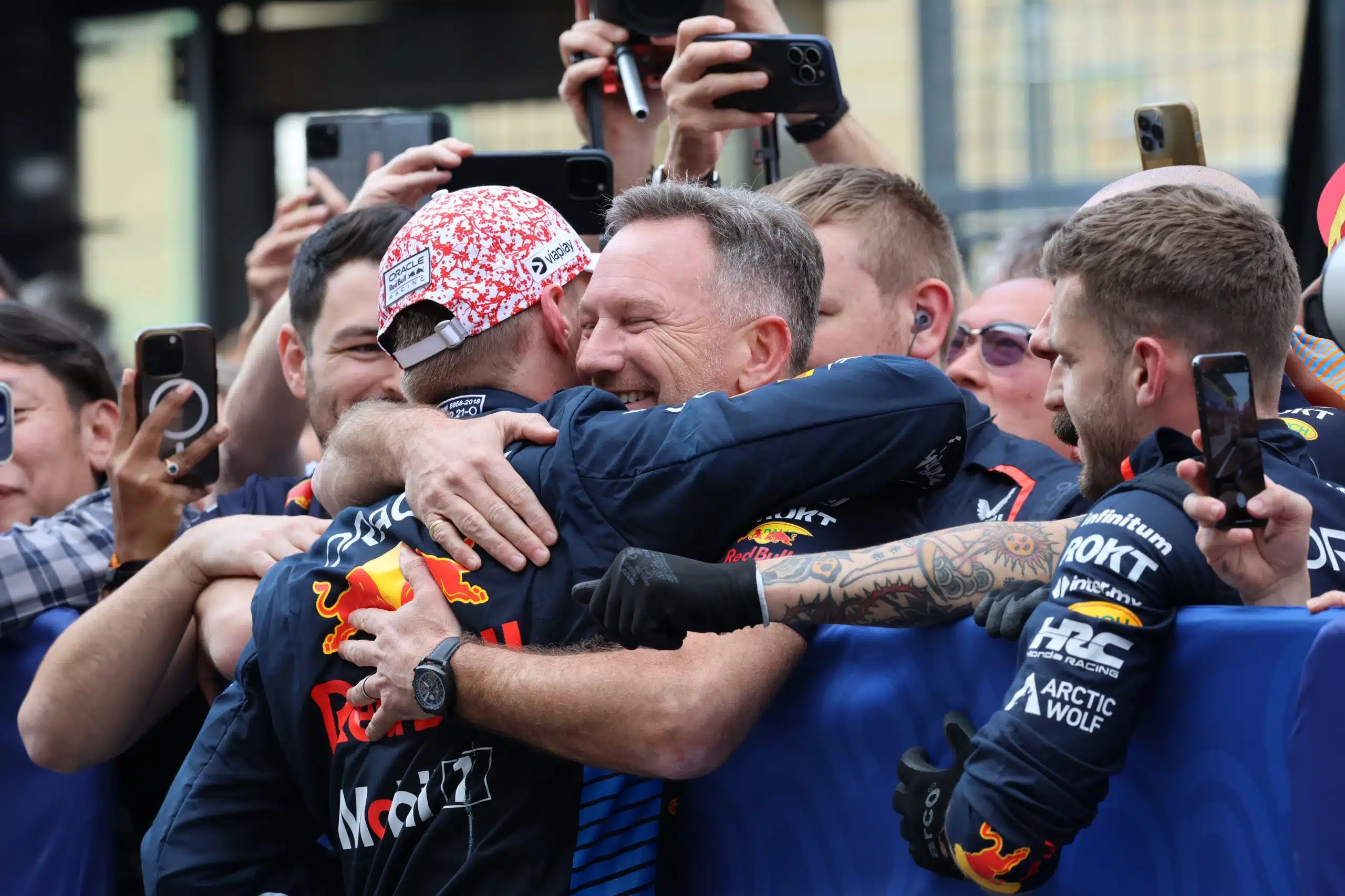 Classement pilotes et constructeurs F1 après le GP du Japon GKjDEpSbIAARGEr