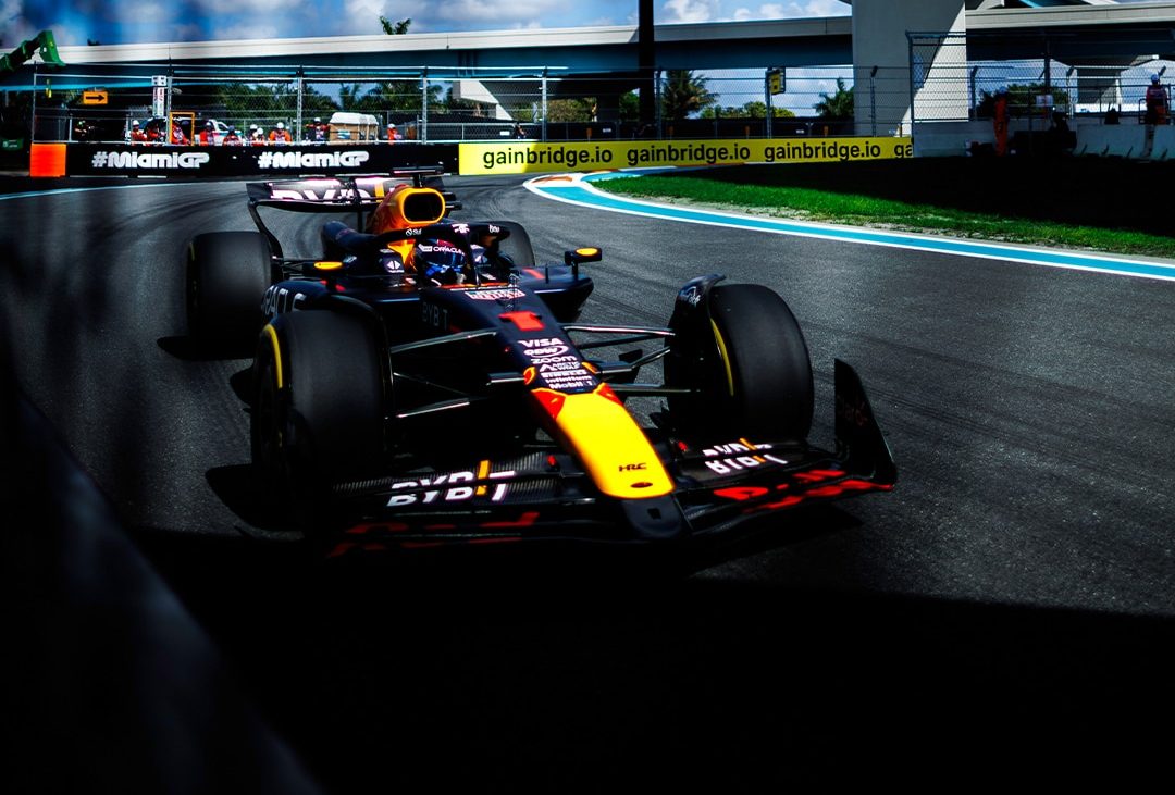 Verstappen tacle Williams sur sa pénurie de châssis