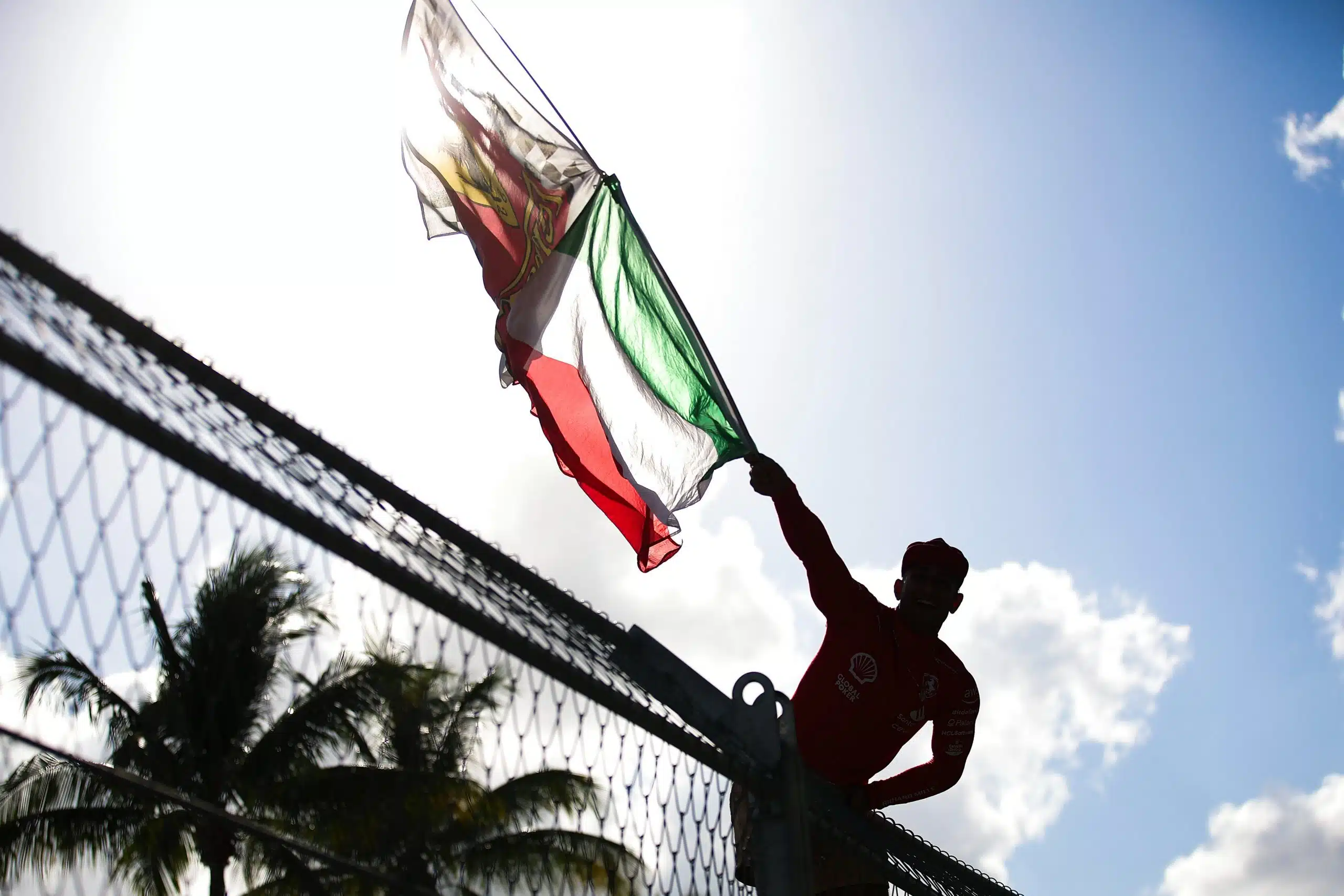 Ferrari prépare un coup à Imola, en toute discrétion Ferrari SF 24 imola nouveautés mises à jour