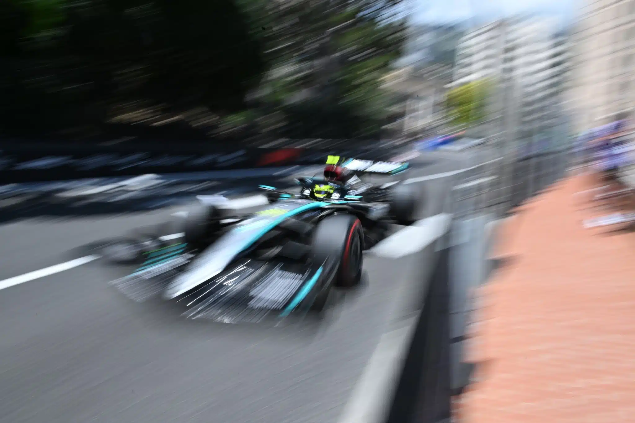 Mercedes n'a pas installé les améliorations sur la voiture d'Hamilton à Monaco lewis hamilton mercedes monaco