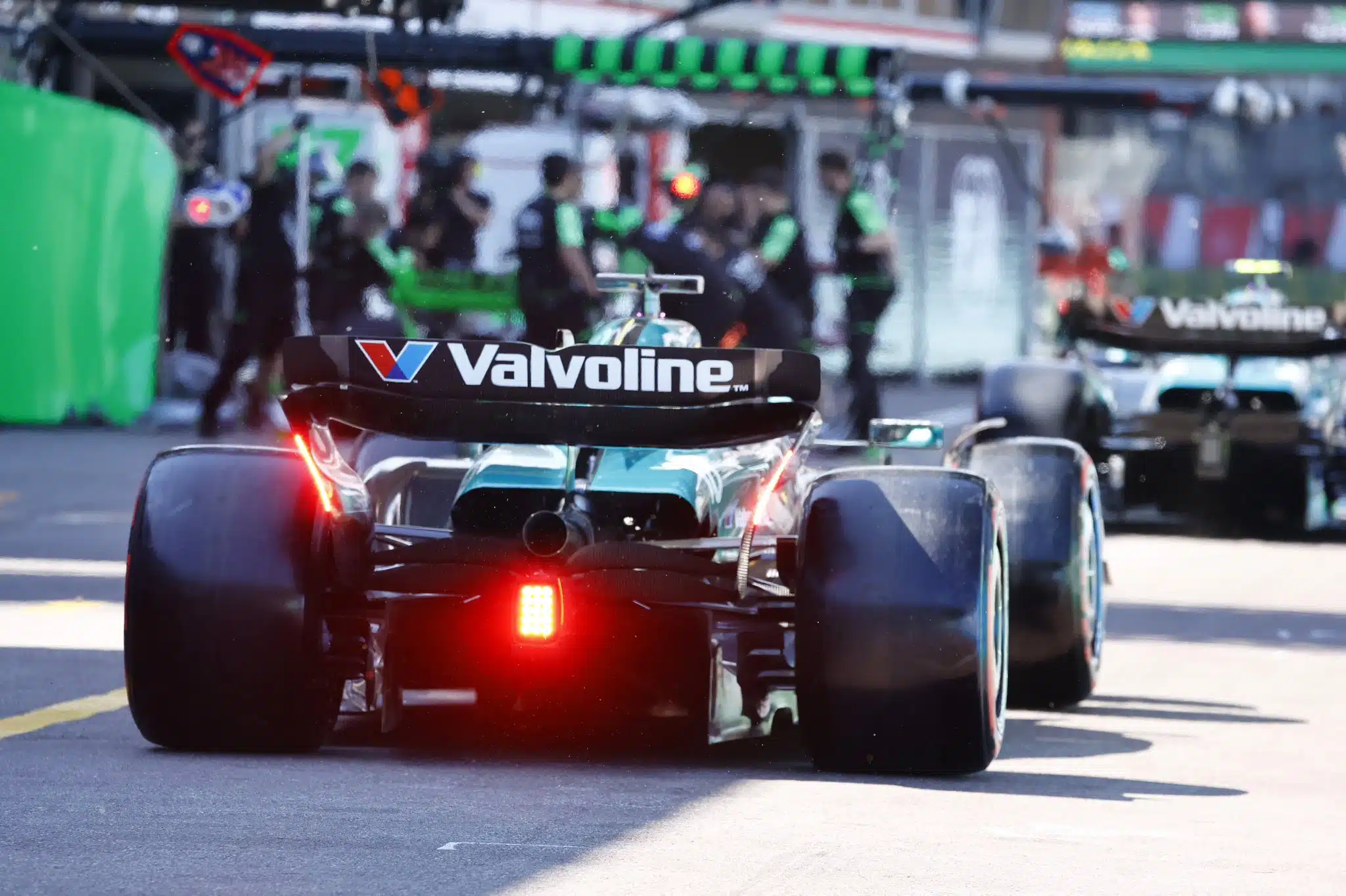 Alonso compte sur Lawrence Stroll pour accélérer la résolution des problèmes de l'AMR24 Aston Martin Alonso 2024