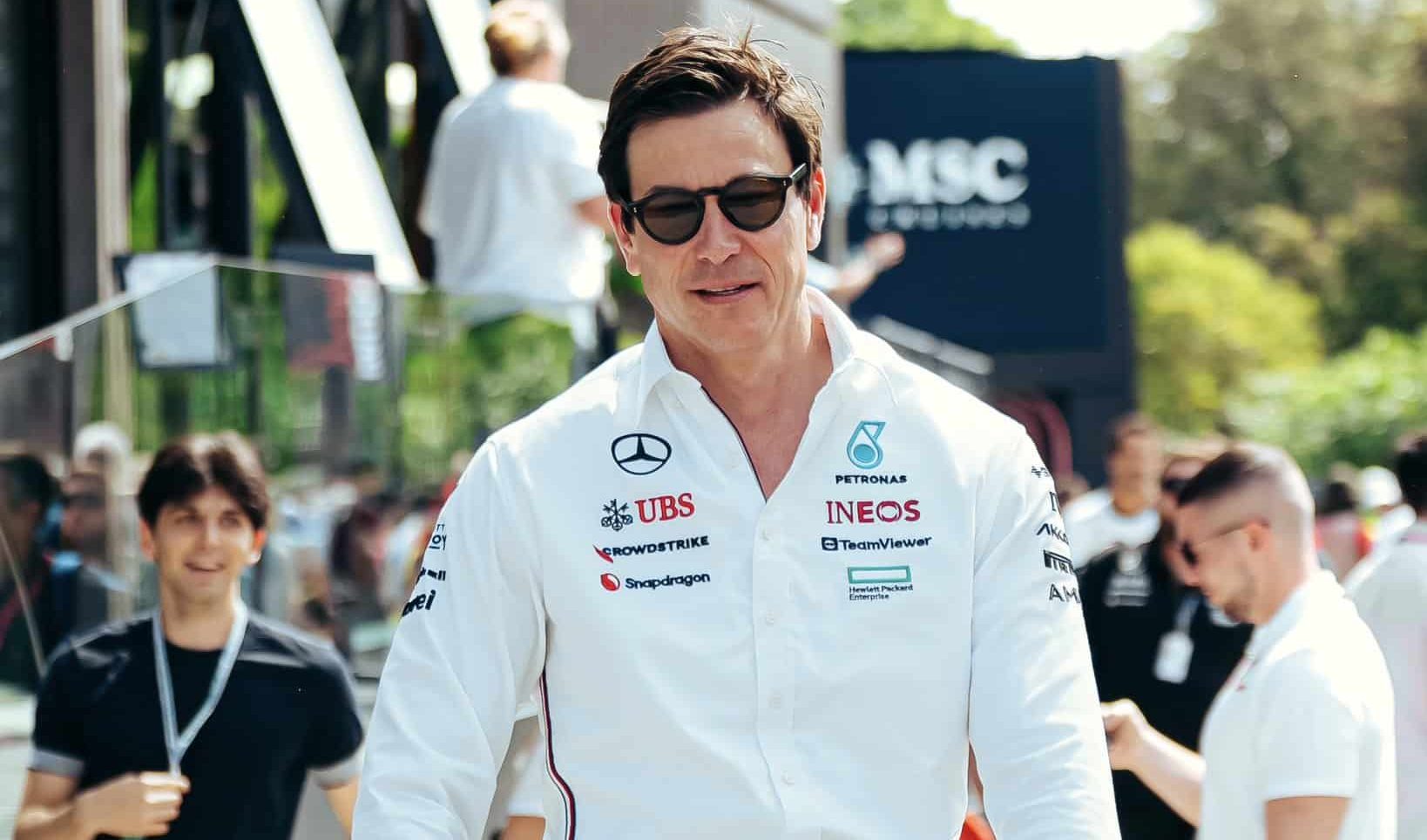 L'offre de Mercedes pour faire venir Adrian Newey mercedes newey