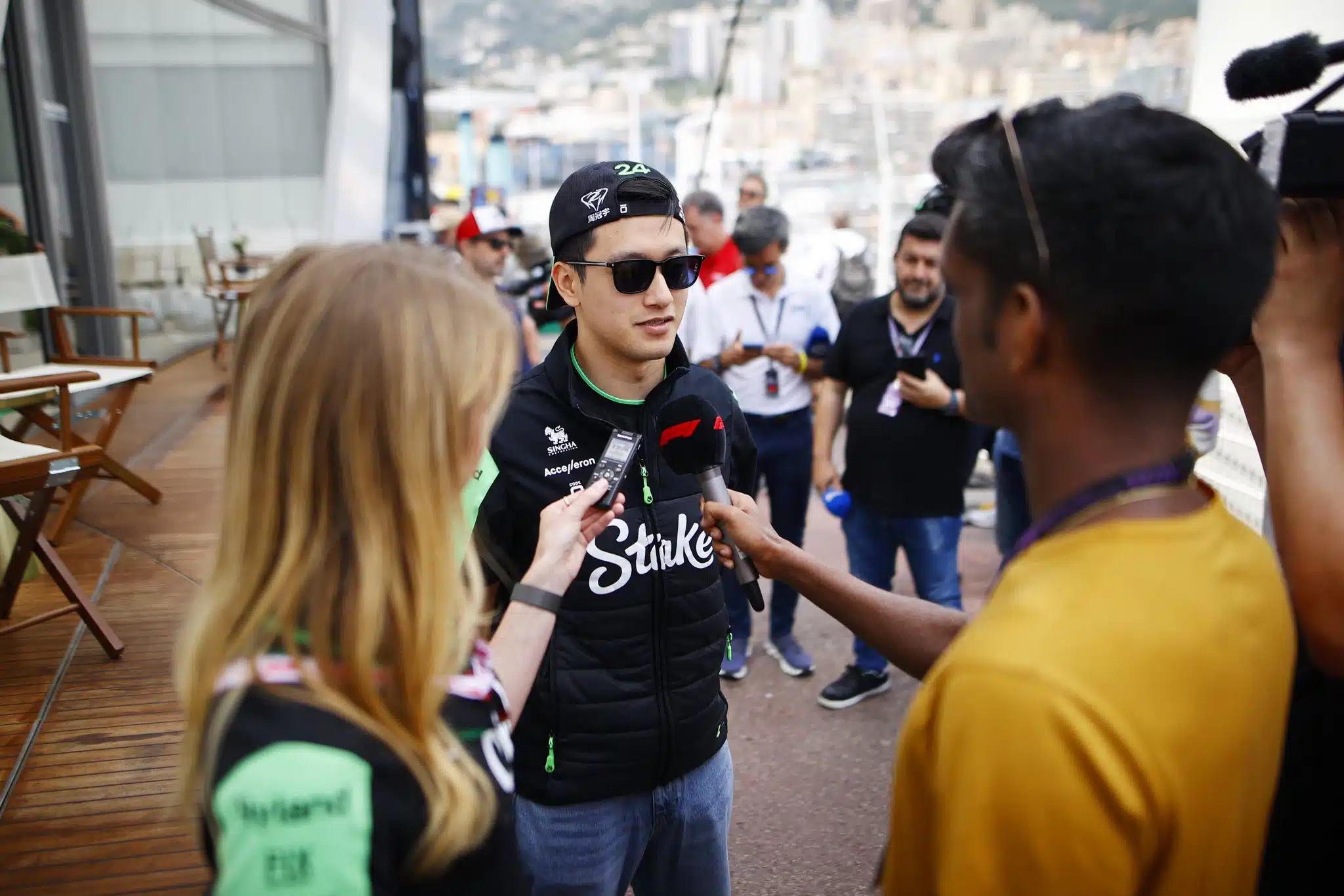 Zhou a une valise de $30 millions qui intéresse des équipes