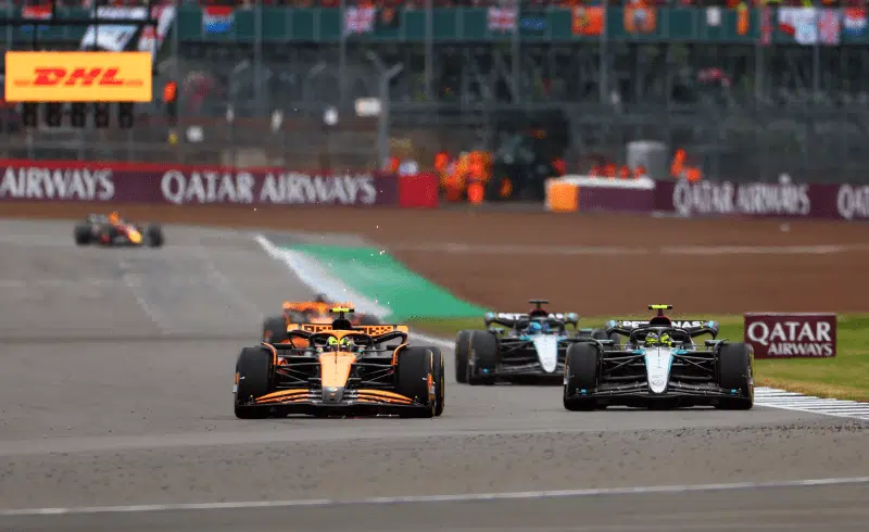 Hamilton remporte une victoire magistrale à Silverstone 2161009497