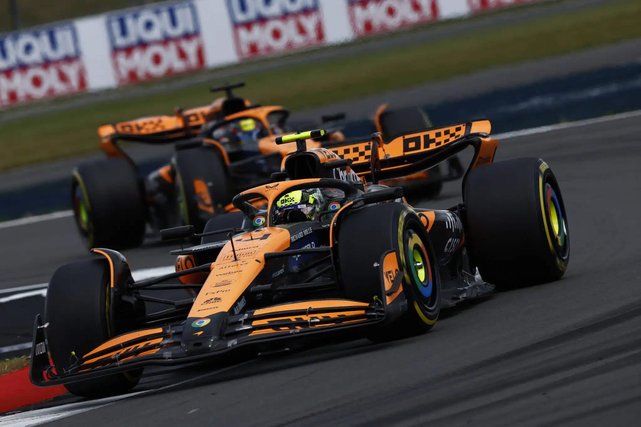 McLaren a-t-elle les épaules pour se battre pour le titre ? mclaren silverstone