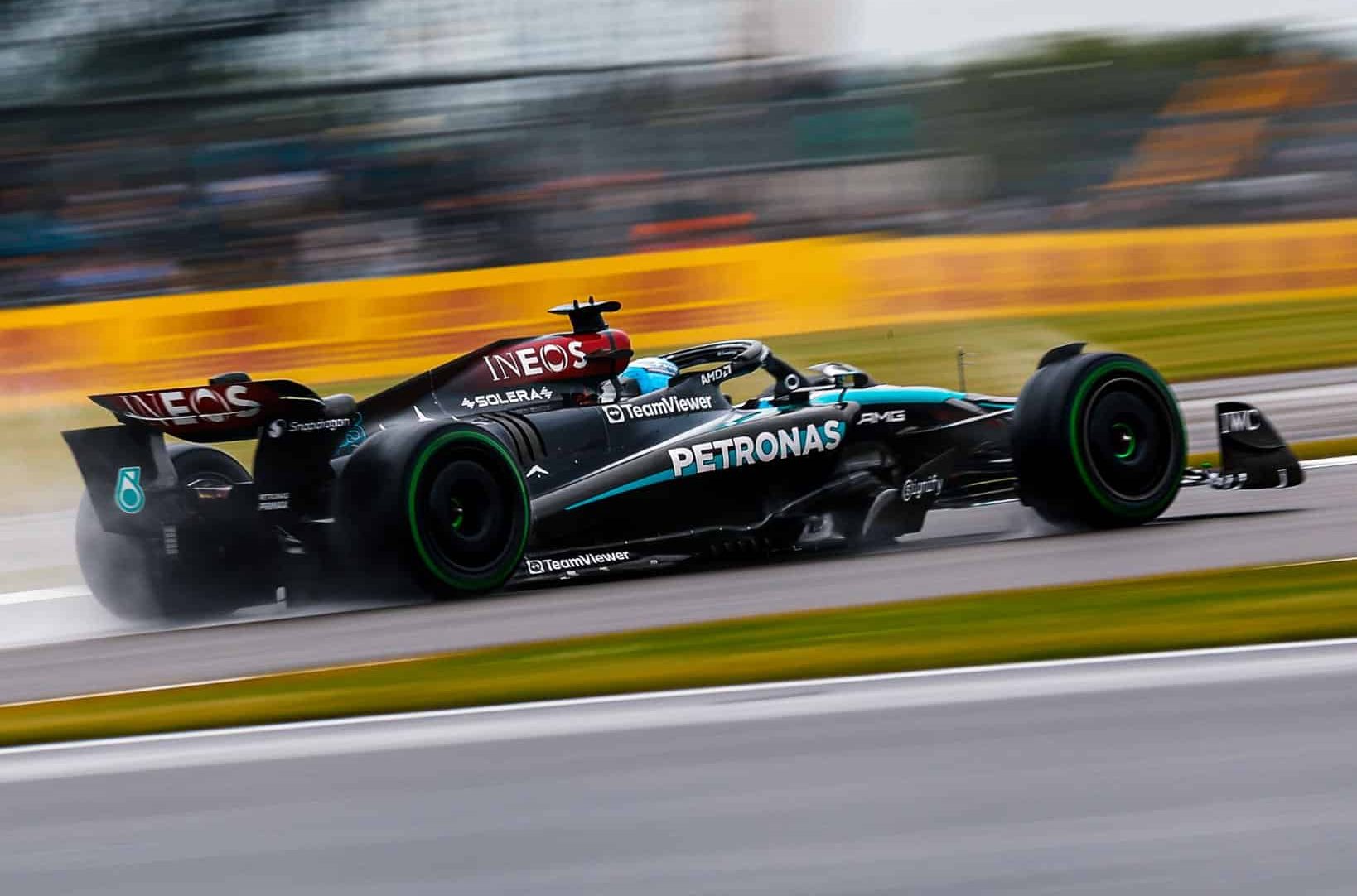 Russell en pole à Silverstone, les britanniques au trois premières places GRzRSRUWgAAPtV8