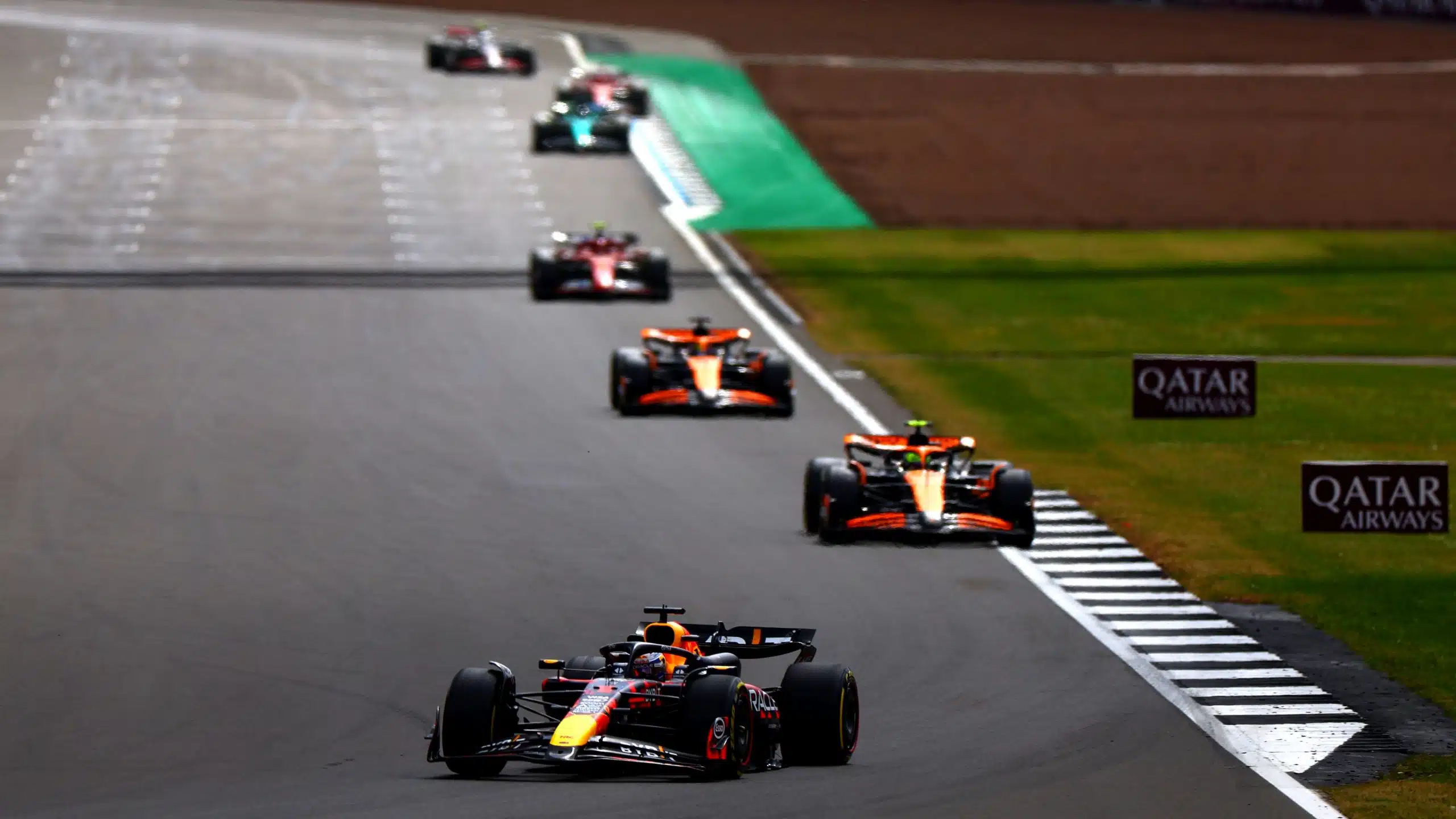 Red Bull aurait accusé McLaren de tricher sur les freins auprès de la FIA mclaren