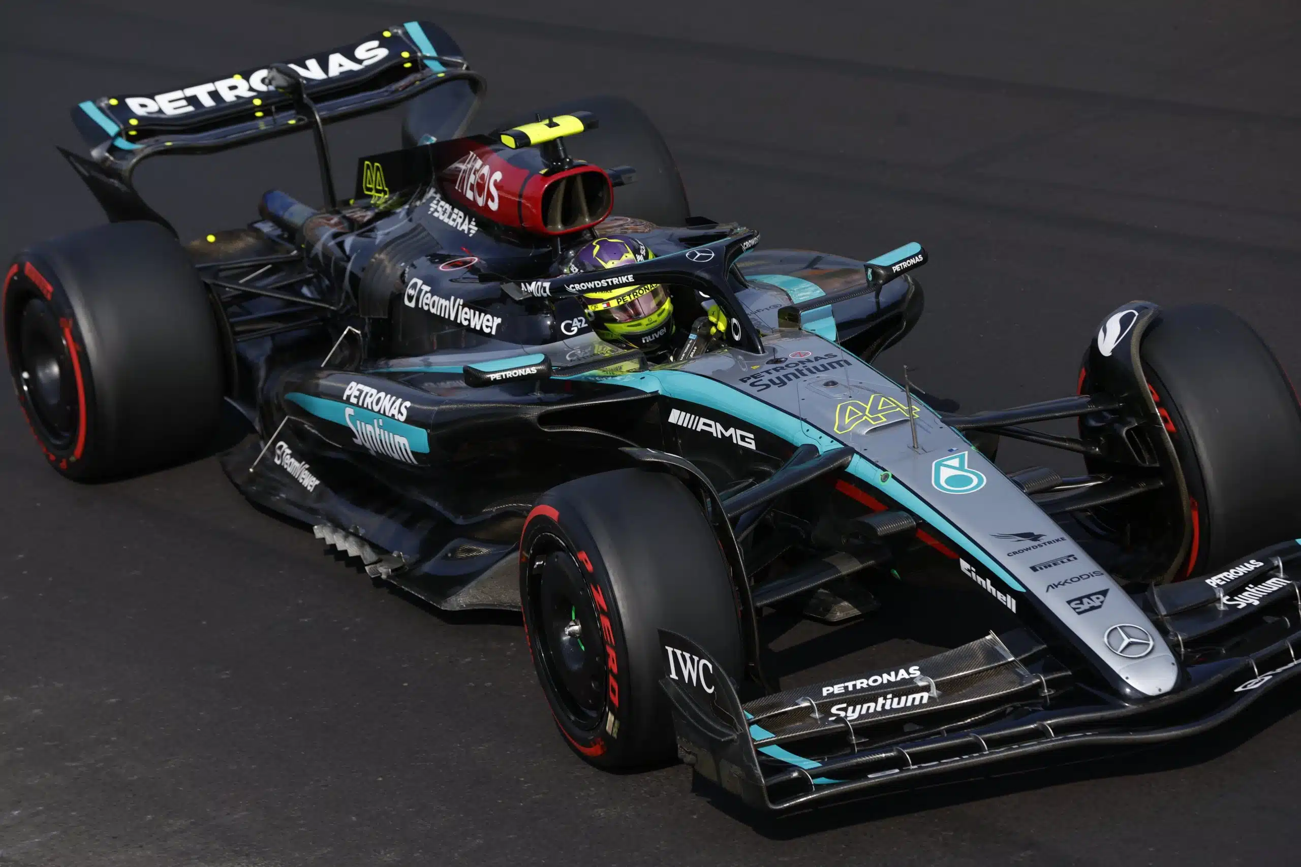 Hamilton admet ses lacunes personnelles en qualifications Lewis Hamilton