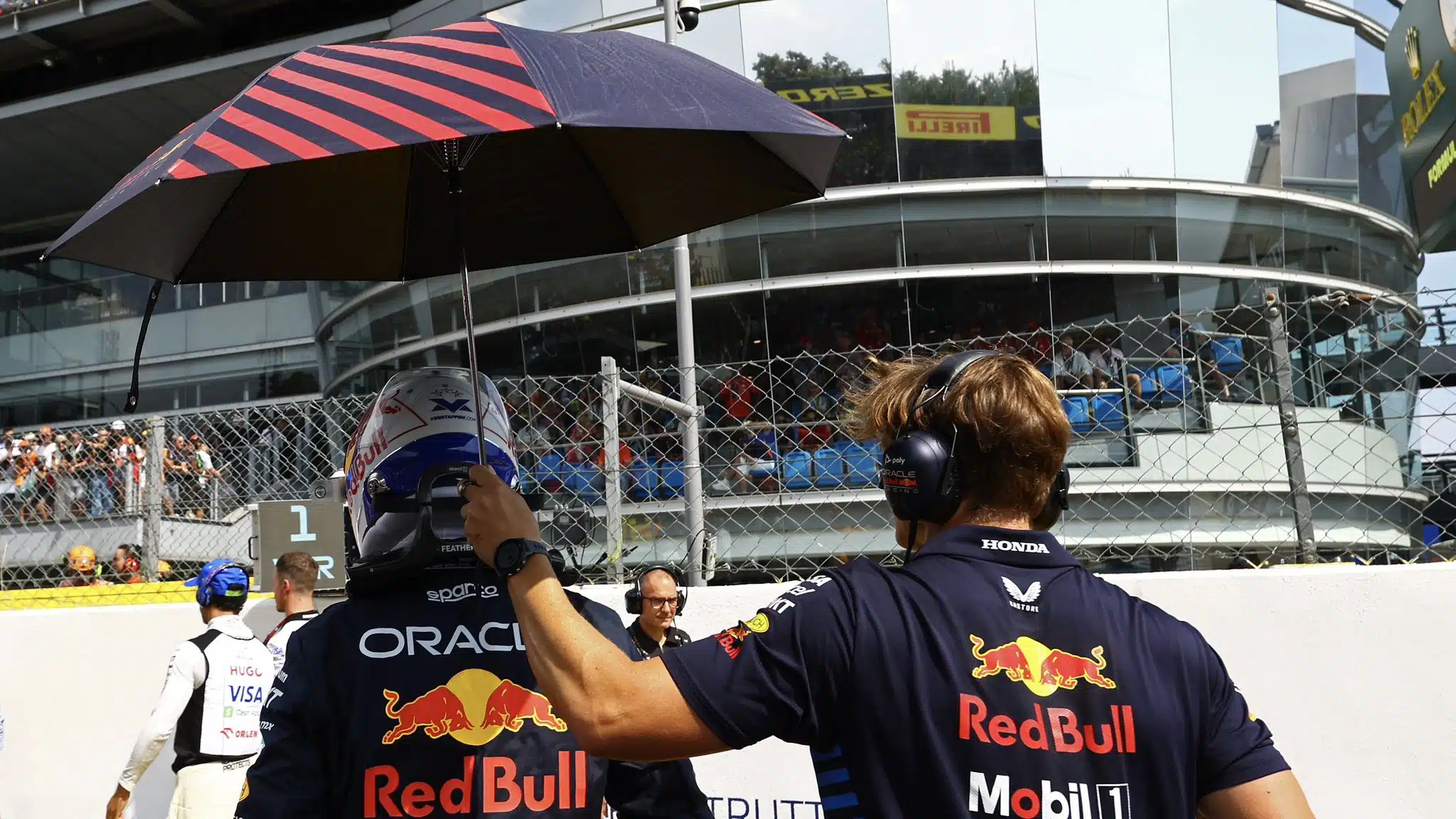 Verstappen voudrait quitter Red Bull "le plus vite possible" GWZFvz5XAAMF-NV