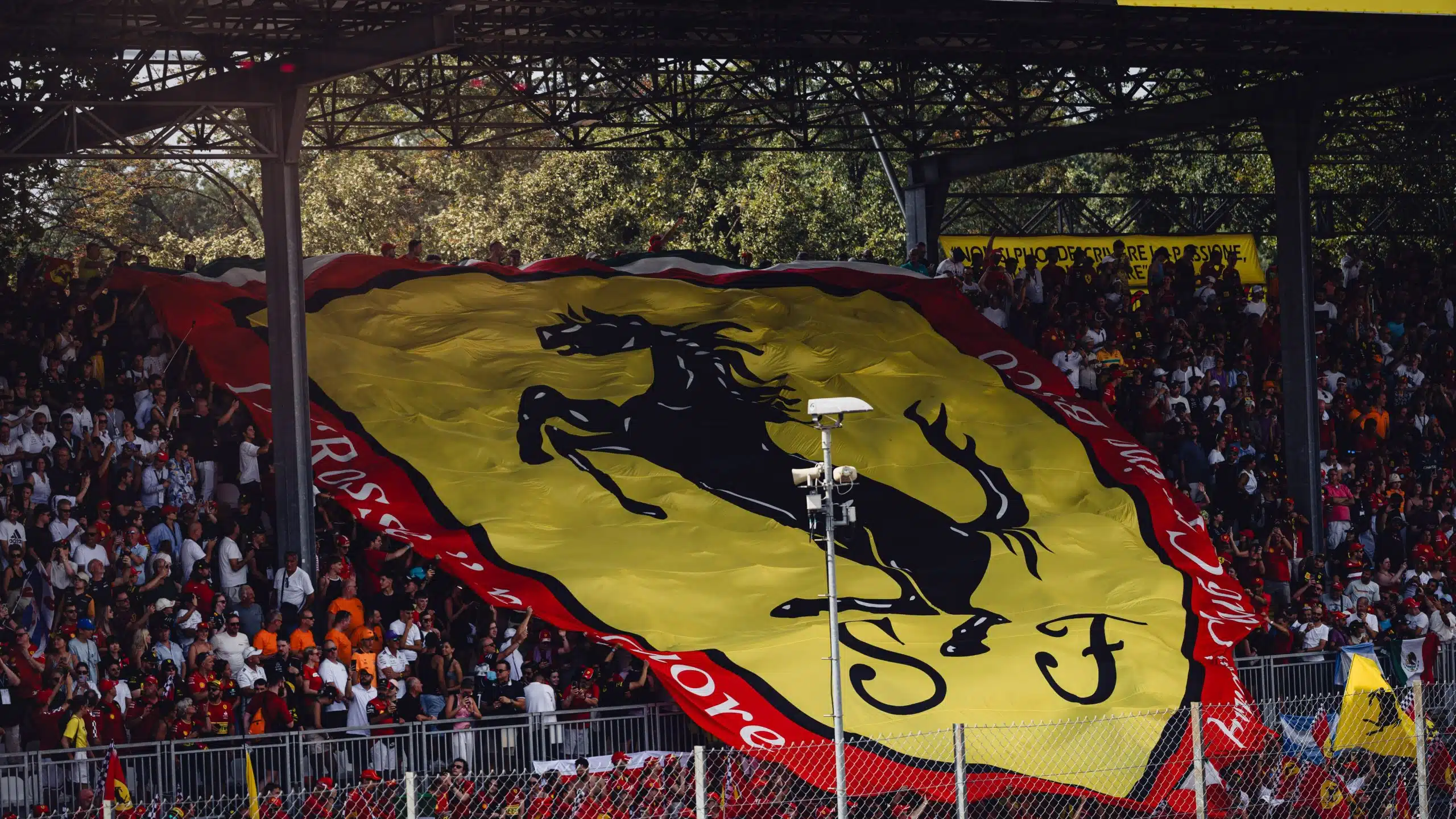 Remaniement dans l’organigramme de la Scuderia Ferrari GWoW5YHW0AAZ4Yp