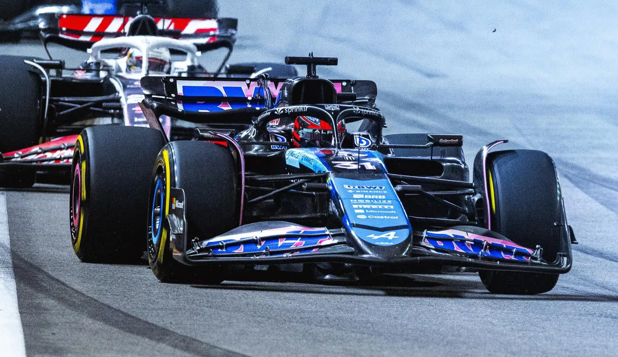 Ocon livre ses premières impressions après avoir visité l'usine de Haas GYF6WUPWcAABr0C