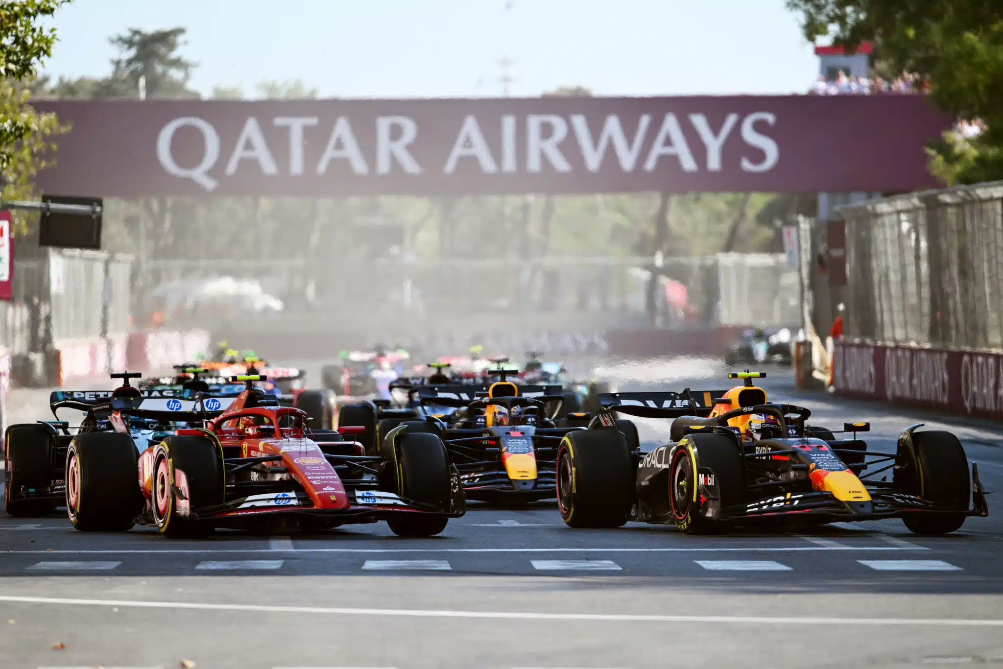 De grosses surprises pourraient secouer le Mercato en F1 GXlvDJ-W0AAUznE