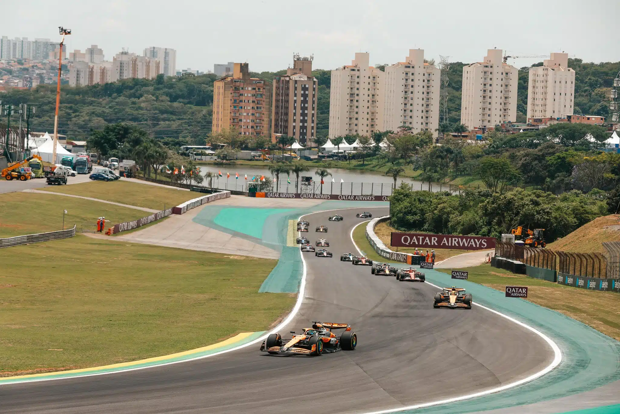 Norris remporte la course sprint de Sao Paulo en Formule 1 GbYqwtmWEAAbhUV