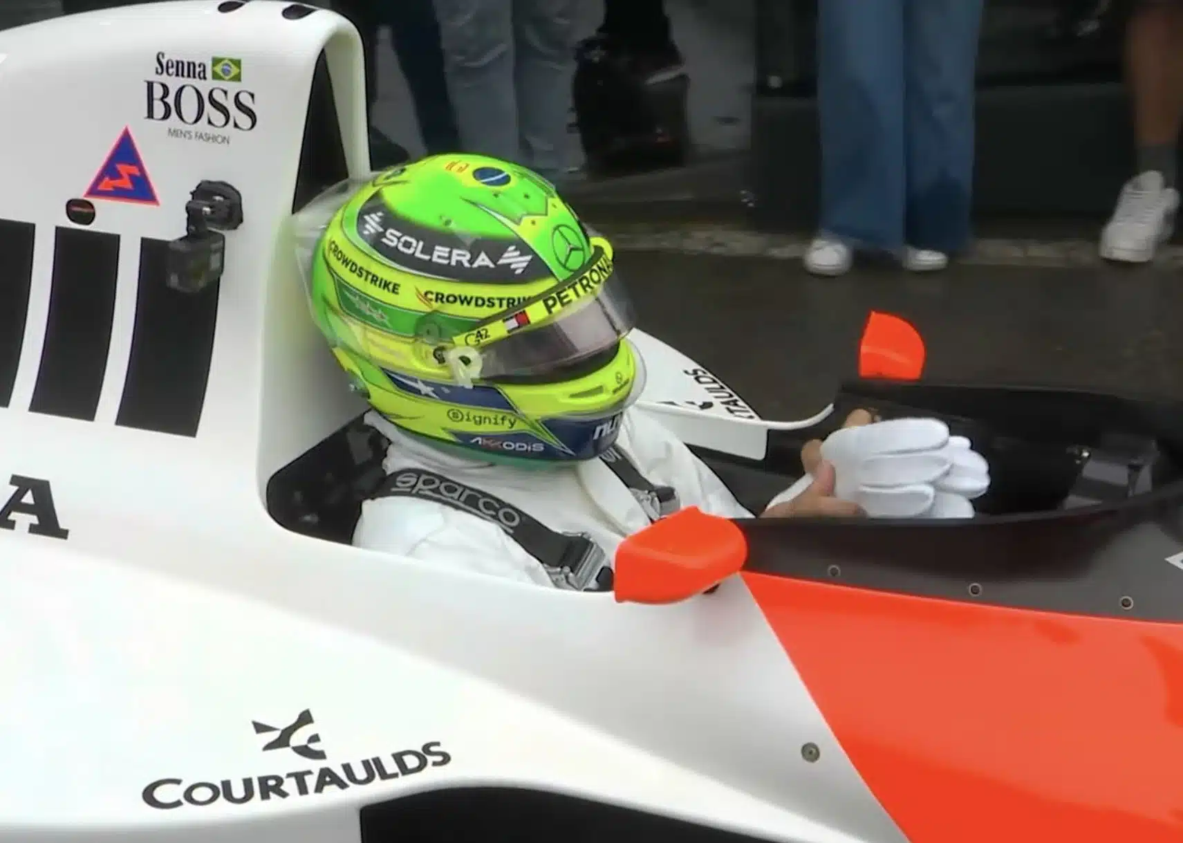 [DIRECT] Hamilton pilote la McLaren de Senna au Brésil