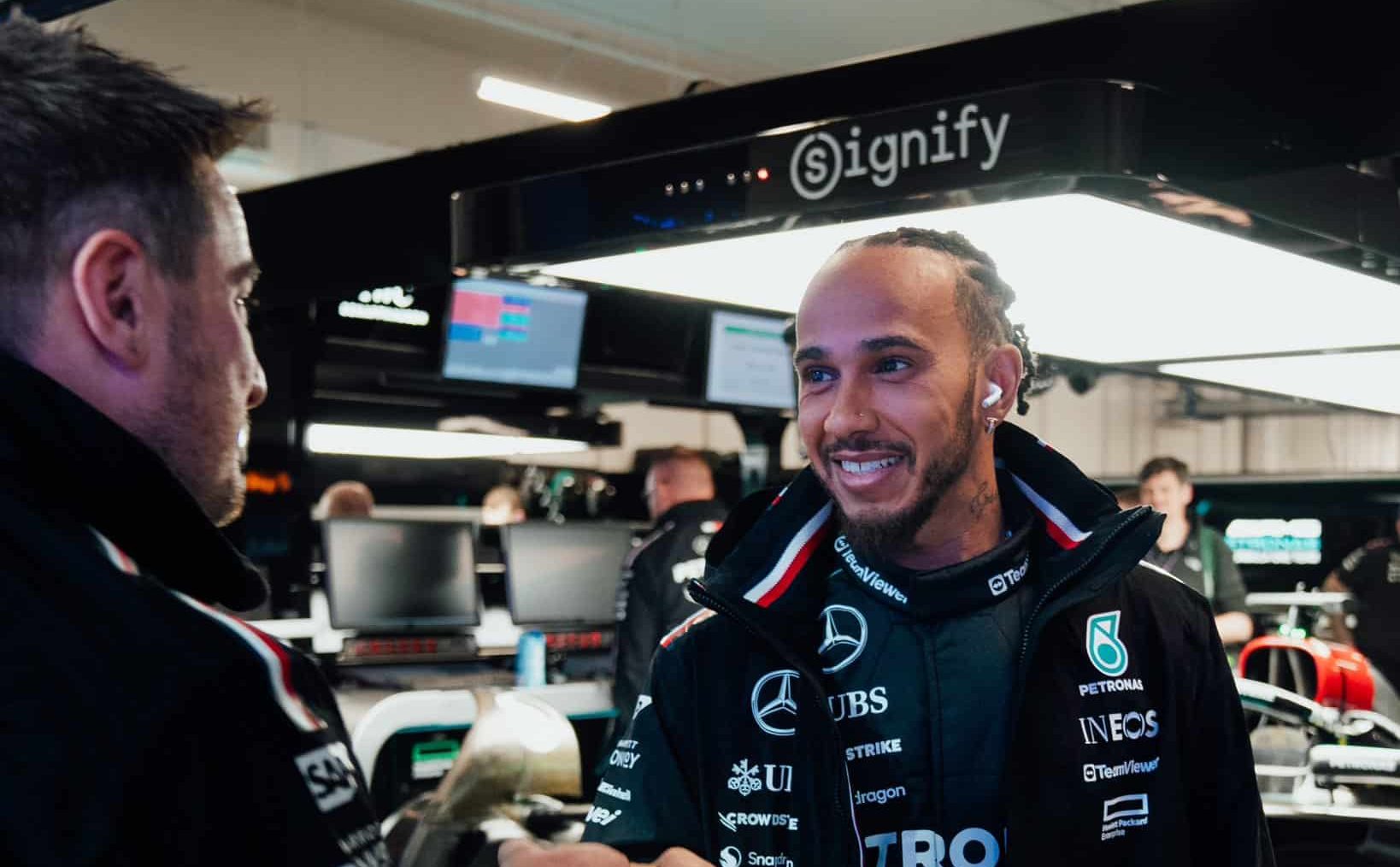 Hamilton largement devant lors de la première séance d'essais libres à Las Vegas Gc5ZbMMXoAA9FRL