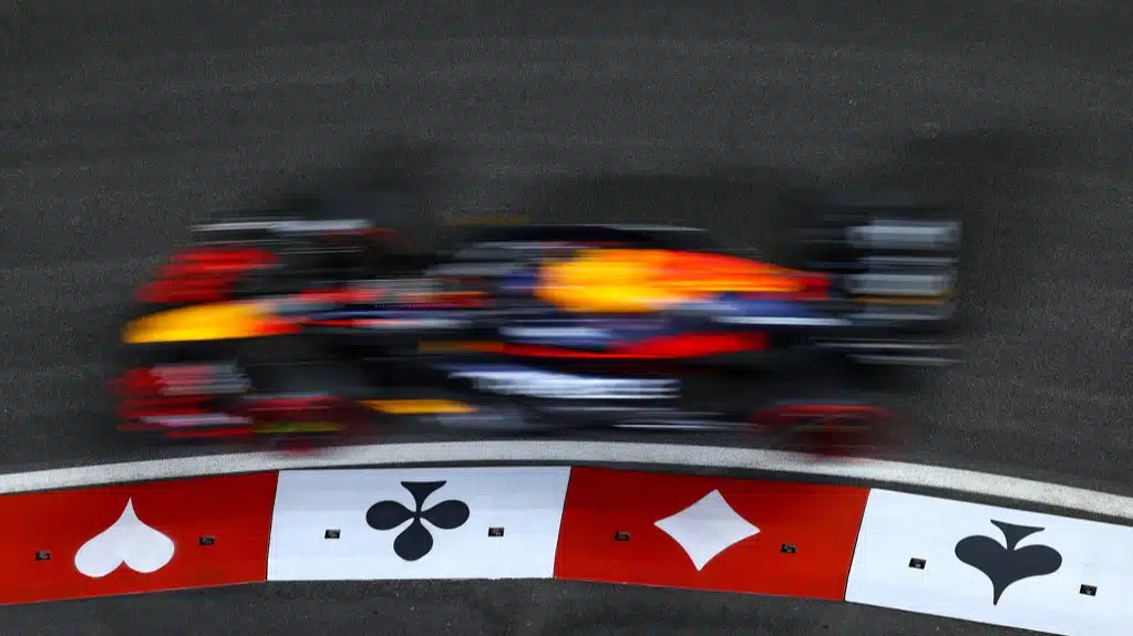 Red Bull s'est trompé de package pour le GP de Las Vegas Gc98OzTWkAApGvn