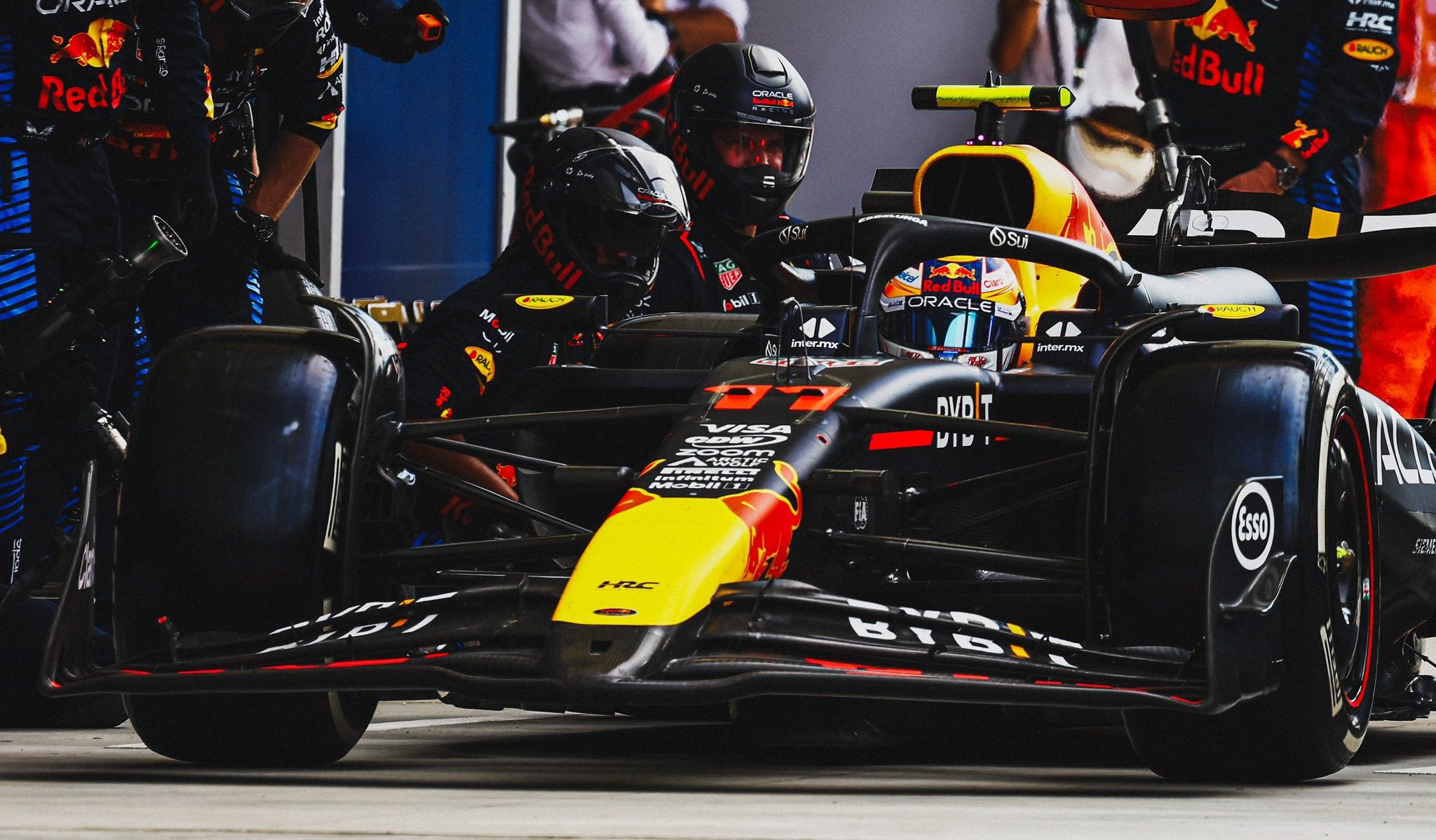 Perez pilotera tout de même pour Red Bull Racing en 2025