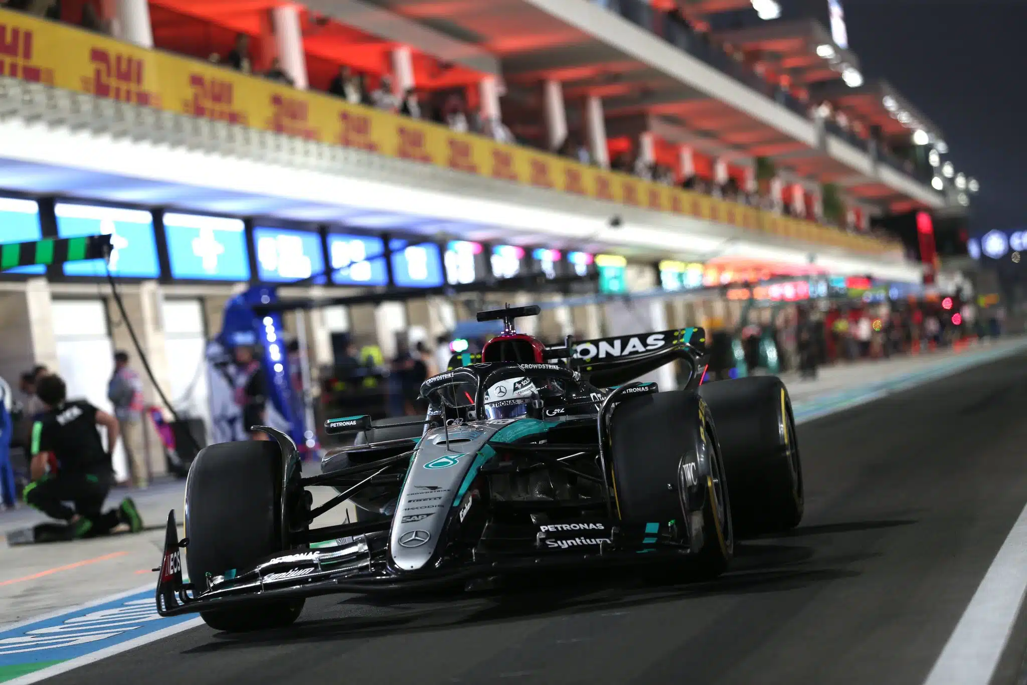 Russell a-t-il roulé Verstappen dans la farine au Qatar ?