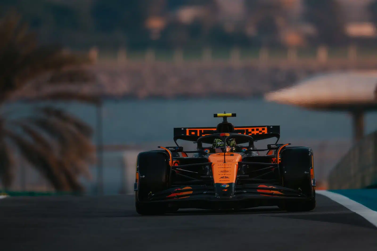 Norris mène un doublé McLaren en essais libres 2 à Abu Dhabi