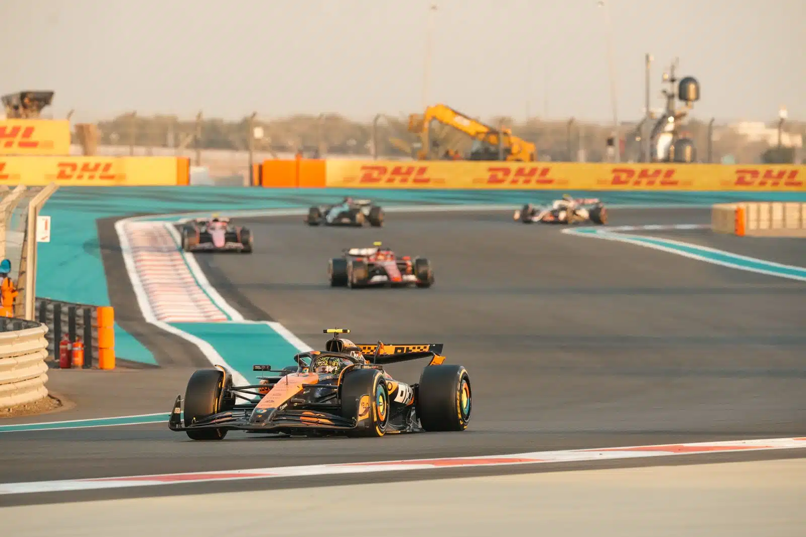 Norris vainqueur à Abu Dhabi, McLaren remporte le titre constructeur