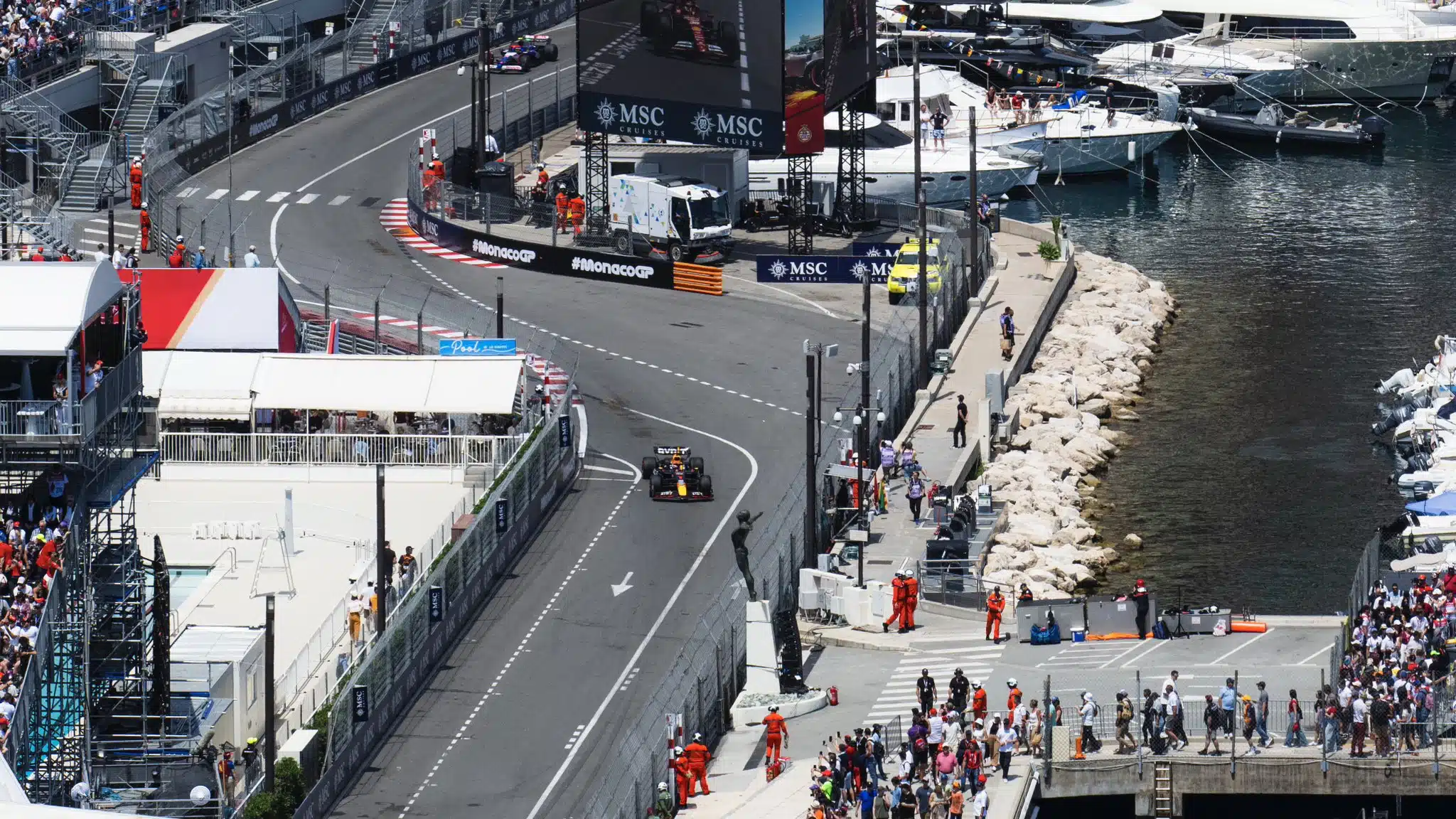 Nouveau coup dur pour Red Bull : Un sponsor majeur s'en va GgXF4OaXcAAm8h2