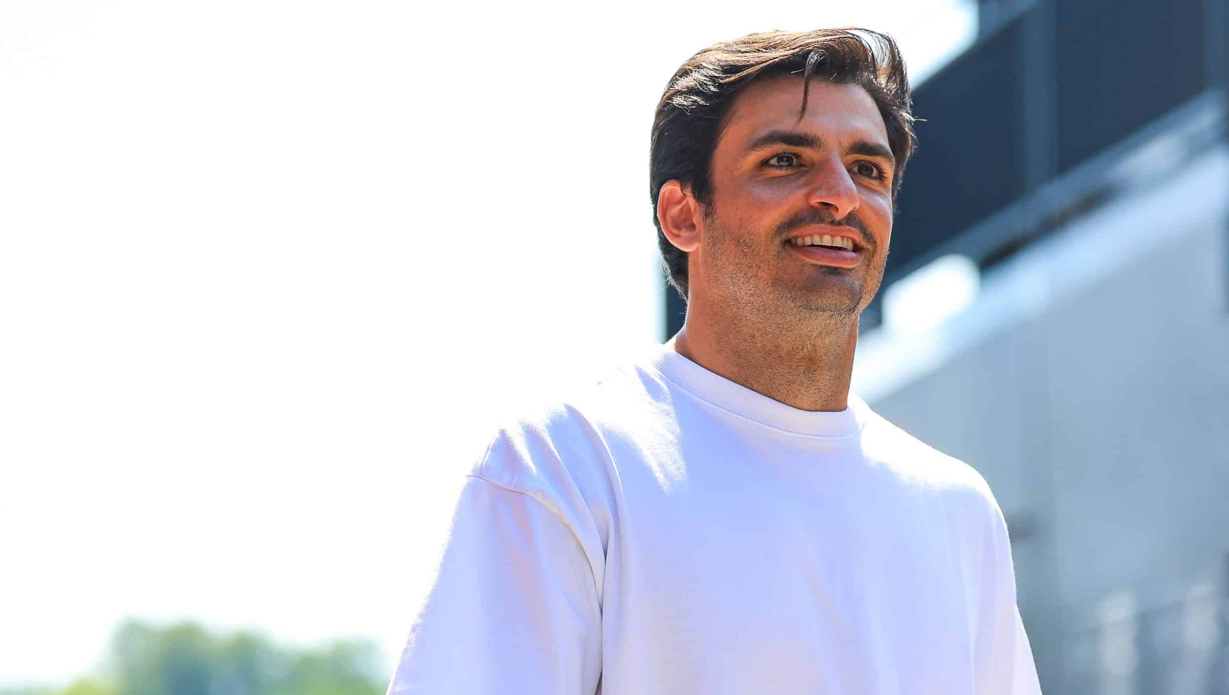 Sainz et Albon au volant de la Williams FW43 à Barcelone