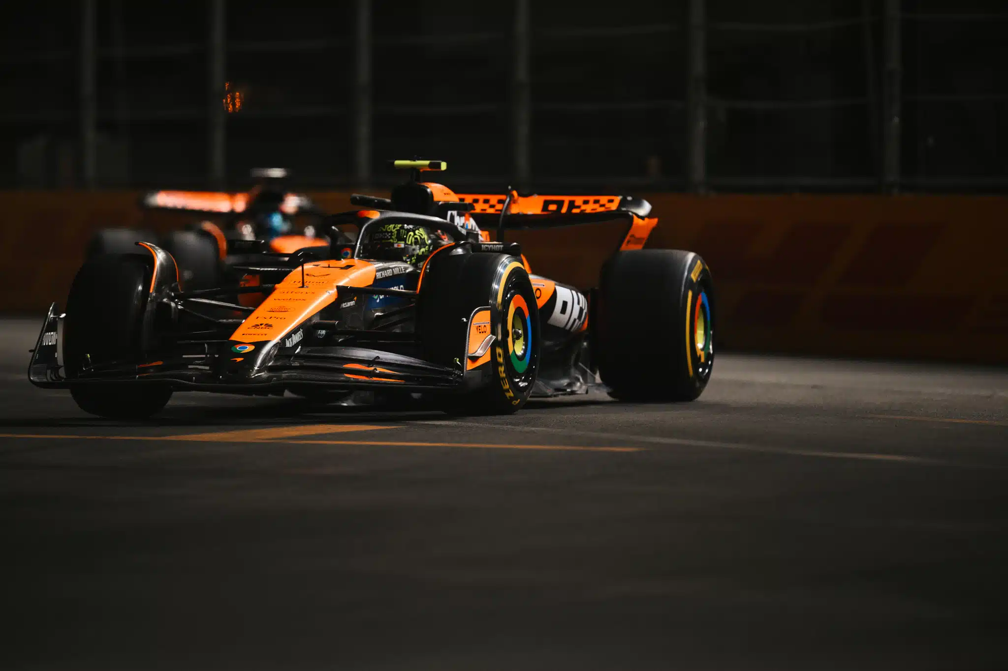 McLaren annonce clairement la couleur avant la saison 2025 Gio0_WeXEAEbSg9