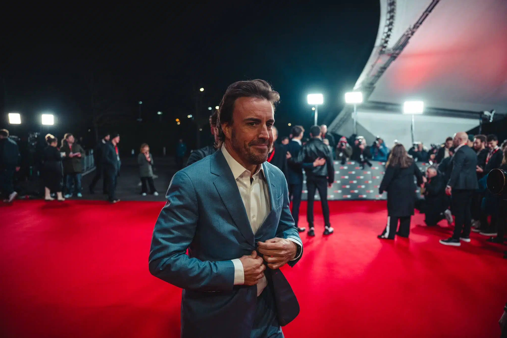 Fernando Alonso invité à "dégager" de la Formule 1 GkF_dD9WIAERQnz