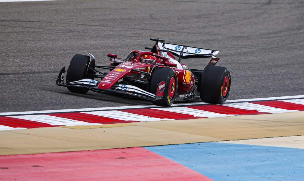 Leclerc en tête de la dernière matinée de tests à Bahreïn GkzPPeuWYAAfZoI