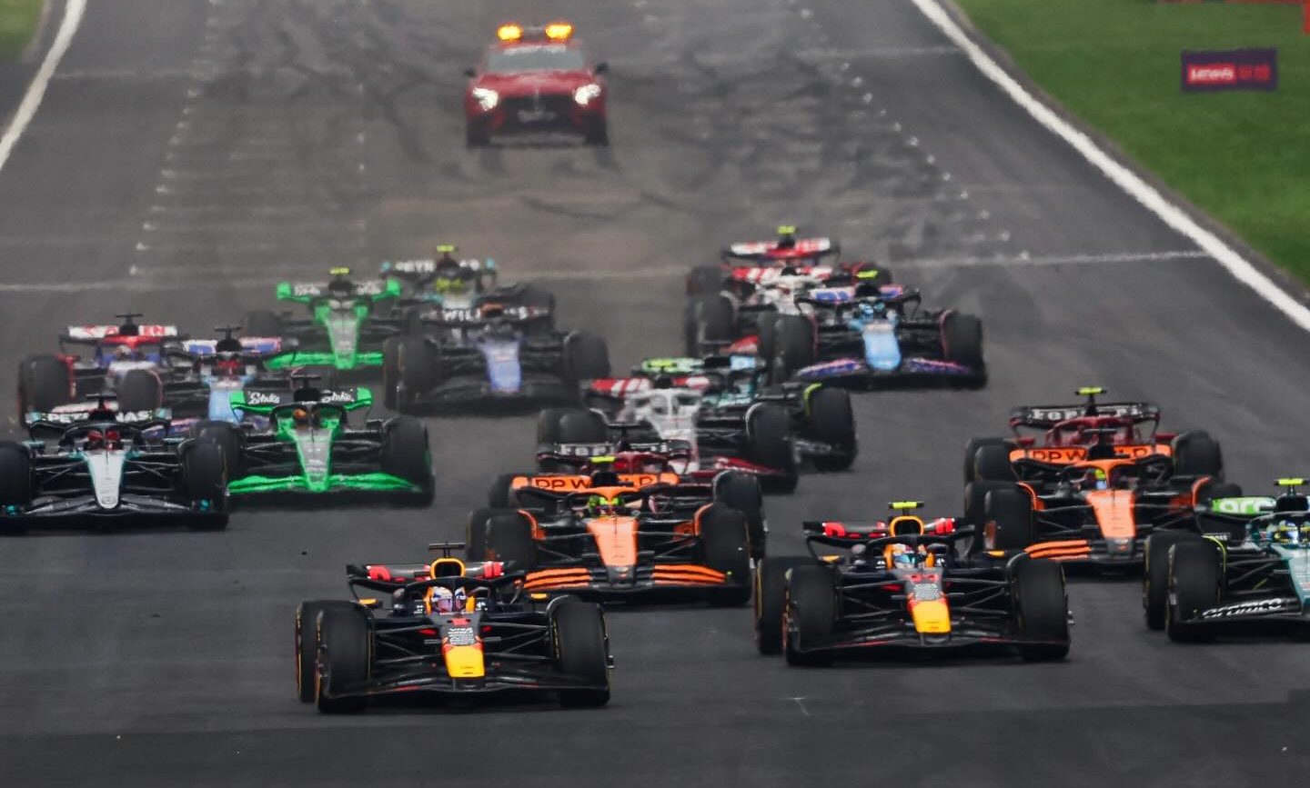 Plusieurs équipes de F1 impactées par un problème logistique Départ d'un Grand Prix de Chine