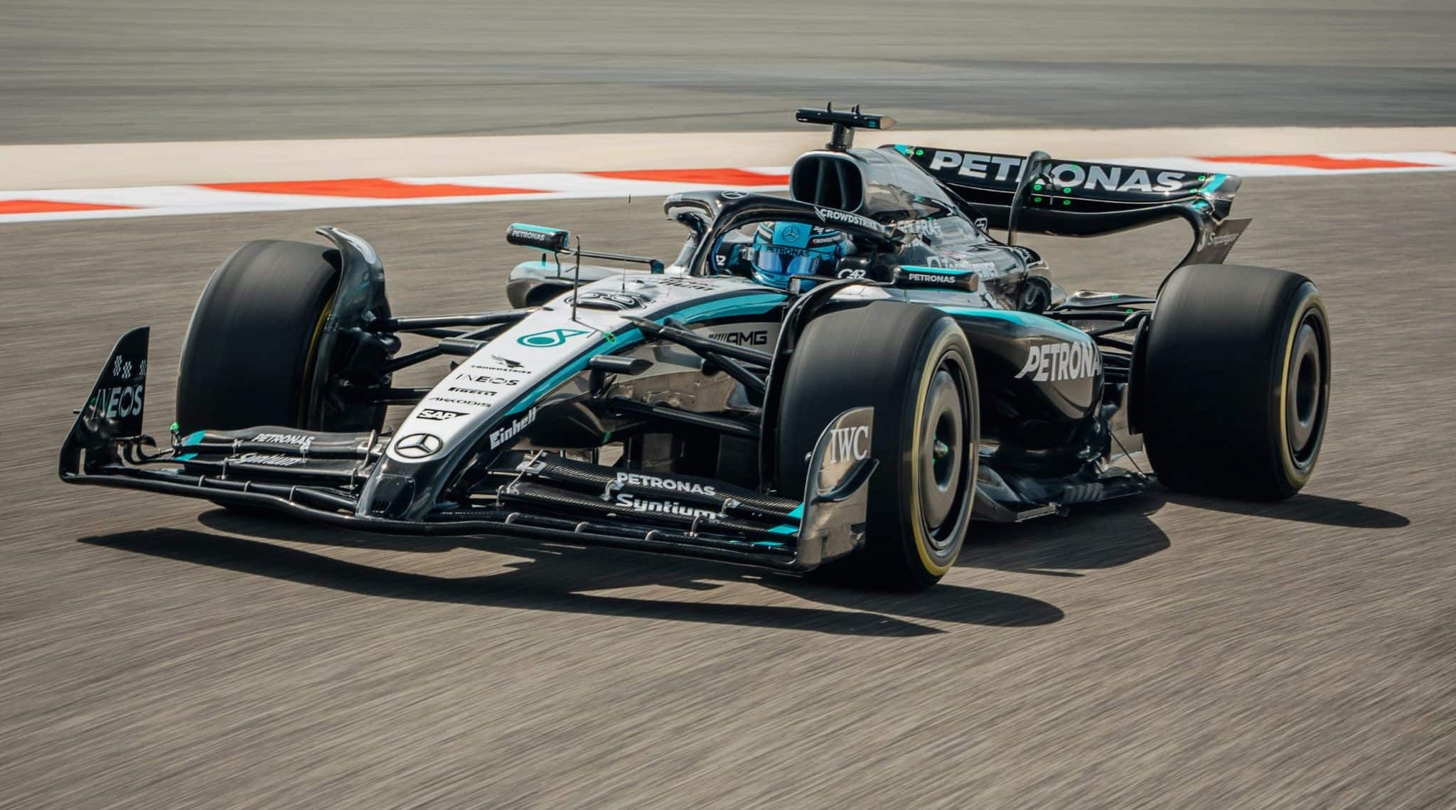 Mercedes : des tests de pré-saison qui laissent perplexe Gkp270oXoAAJ84z