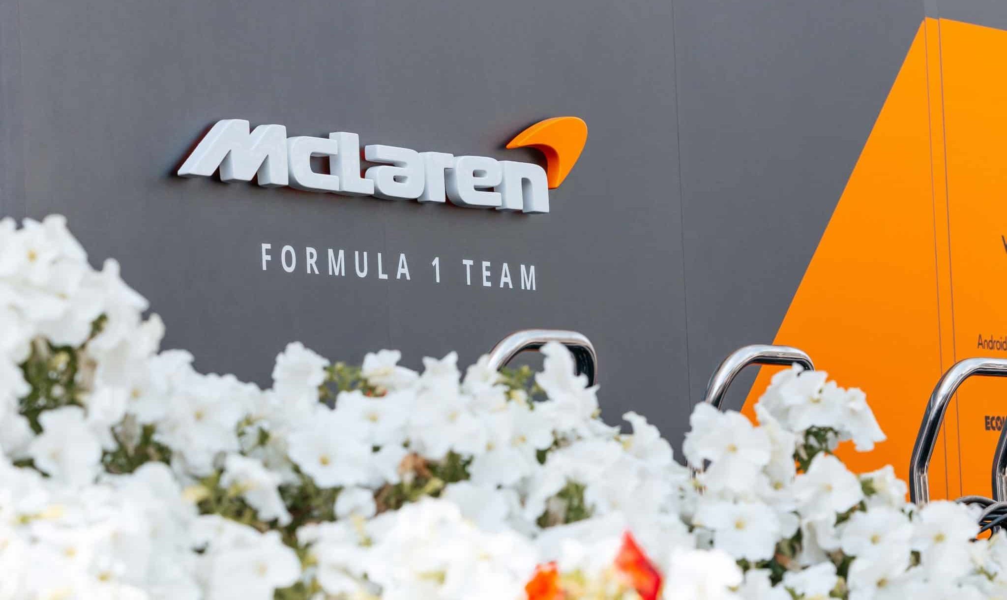 McLaren dupée ? Championne, mais seulement 4e en primes F1 GksLDmtWYAAOeya