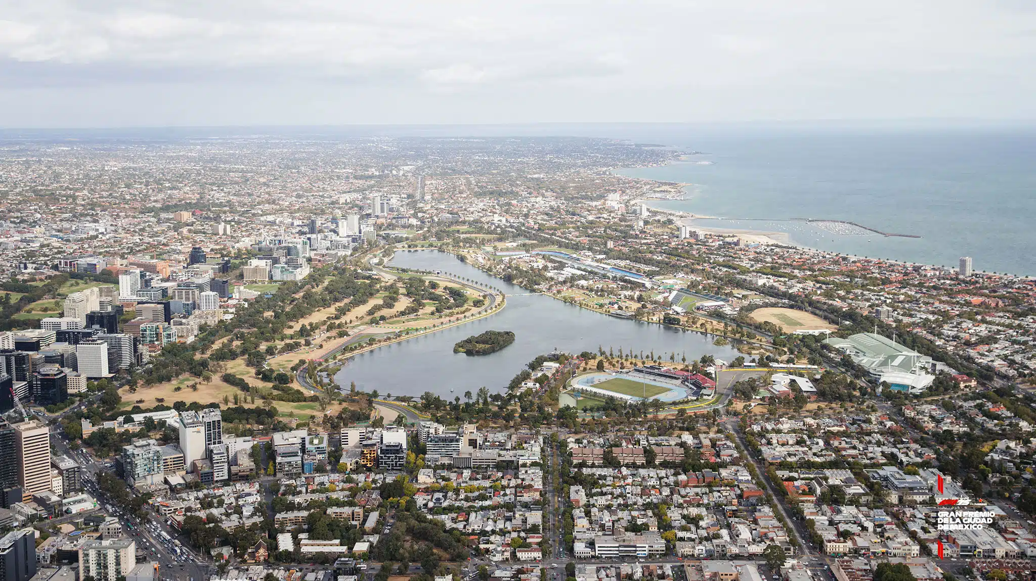 La pluie pourrait perturber le Grand Prix d'Australie de F1 GlyBxymWUAAUlUO