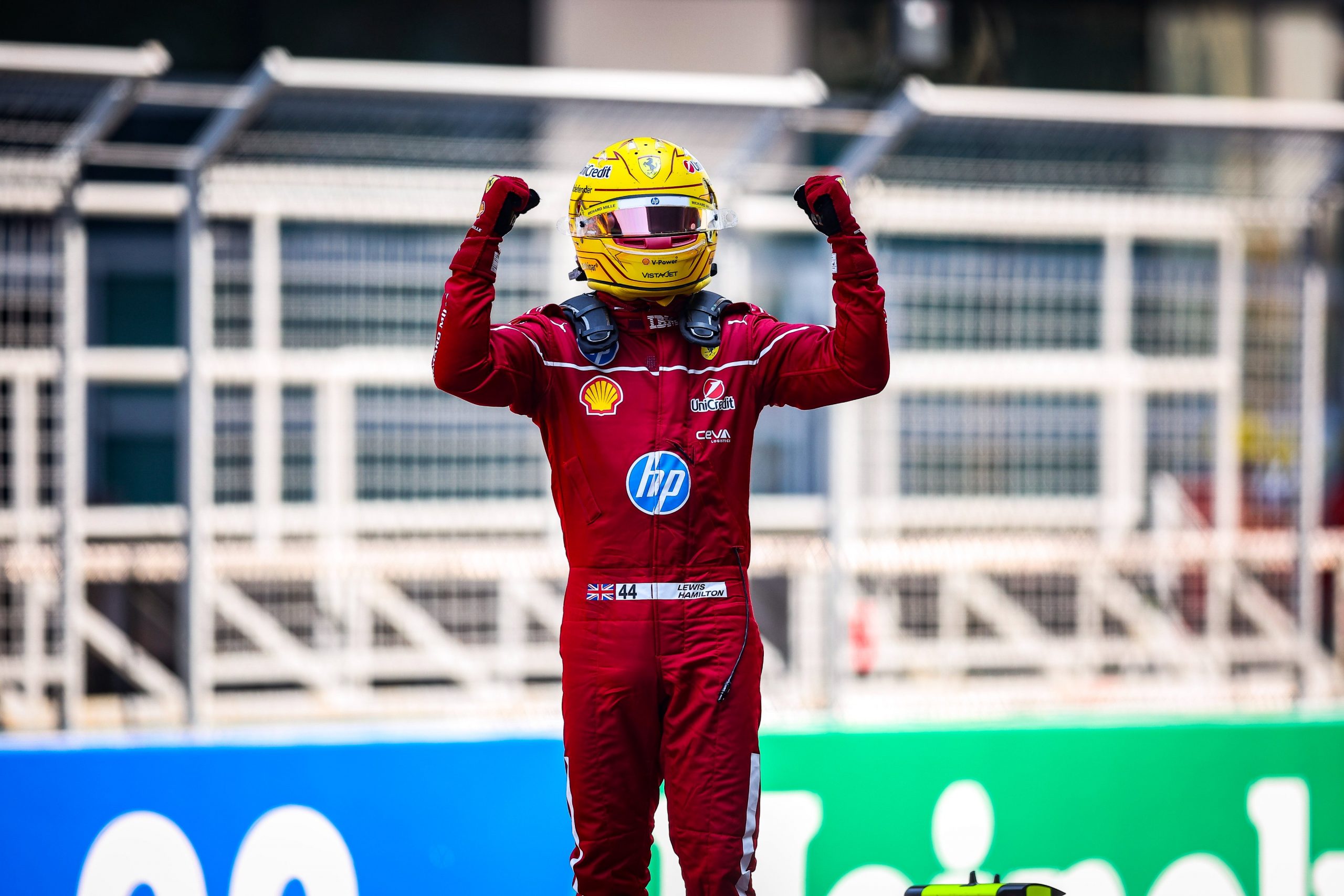 Hamilton ouvre son compteur chez Ferrari avec une victoire en sprint Victoire de Lewis Hamilton avec Ferrari en sprint au GP de Chine de F1