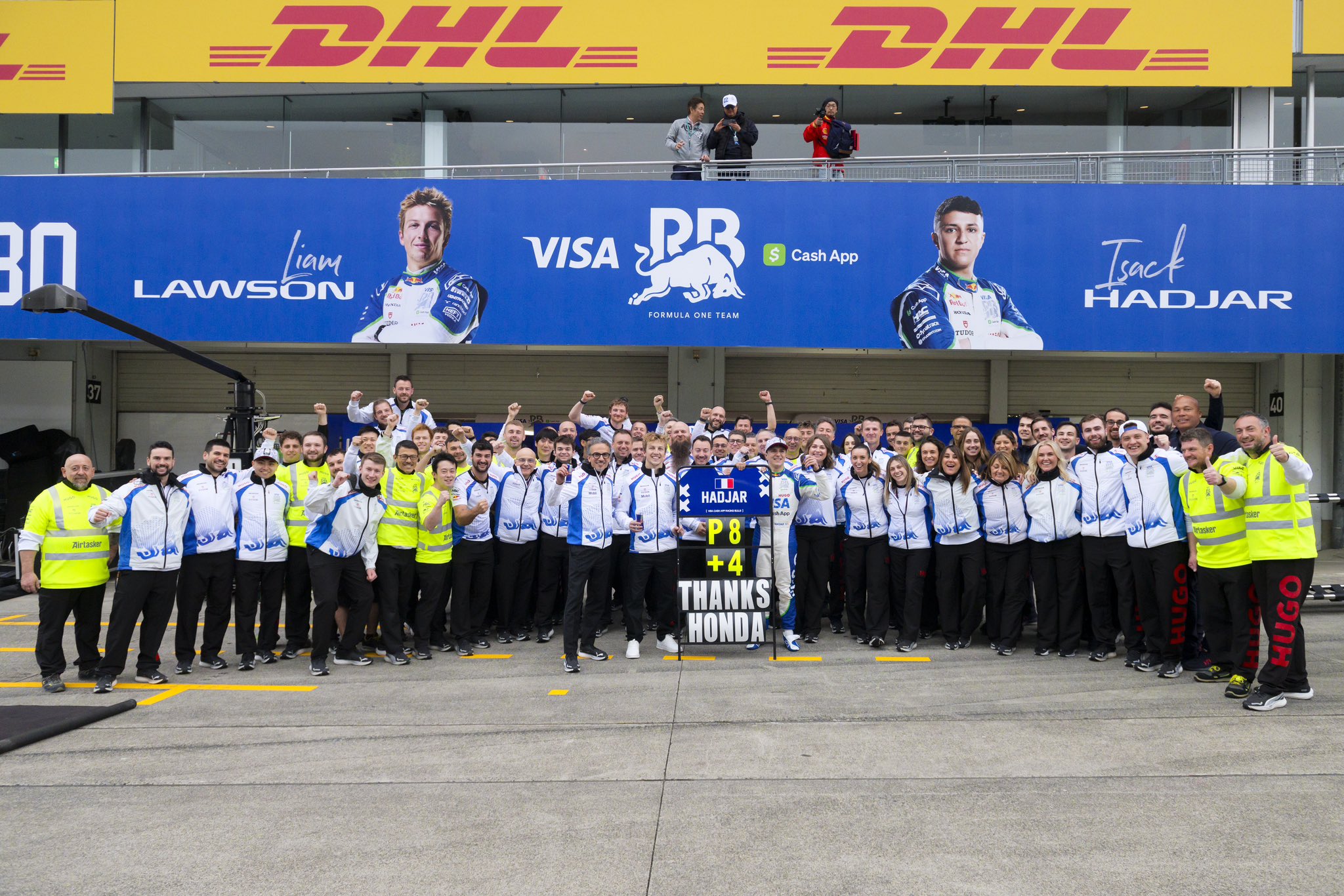 Hadjar s'exprime sur un éventuel appel de Red Bull Racing Hadjar célèbre ses premiers points en F1