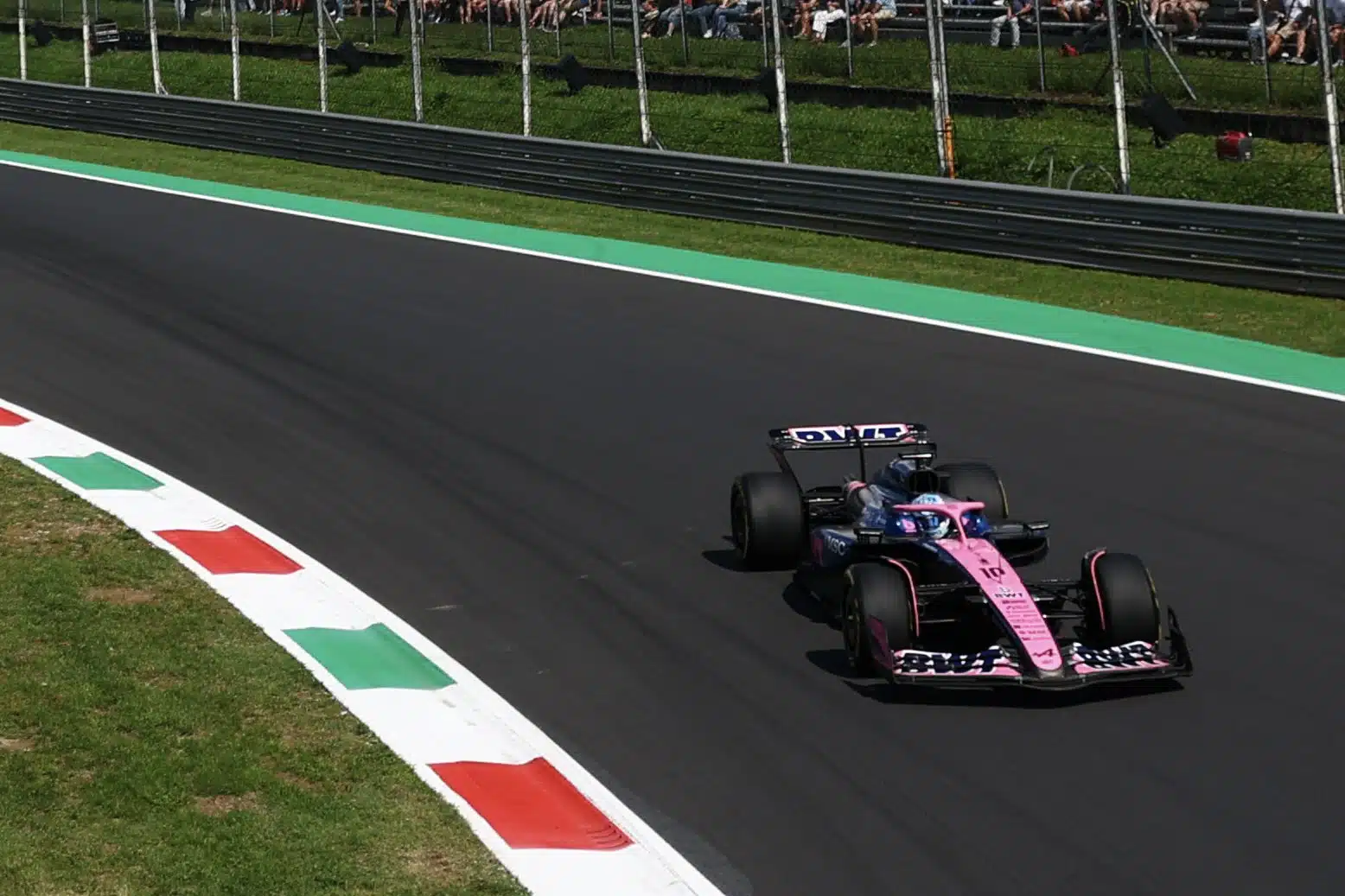 Alpine scelle l’avenir de Gasly avec un nouveau contrat G0FHq6YXUAAS7Ma