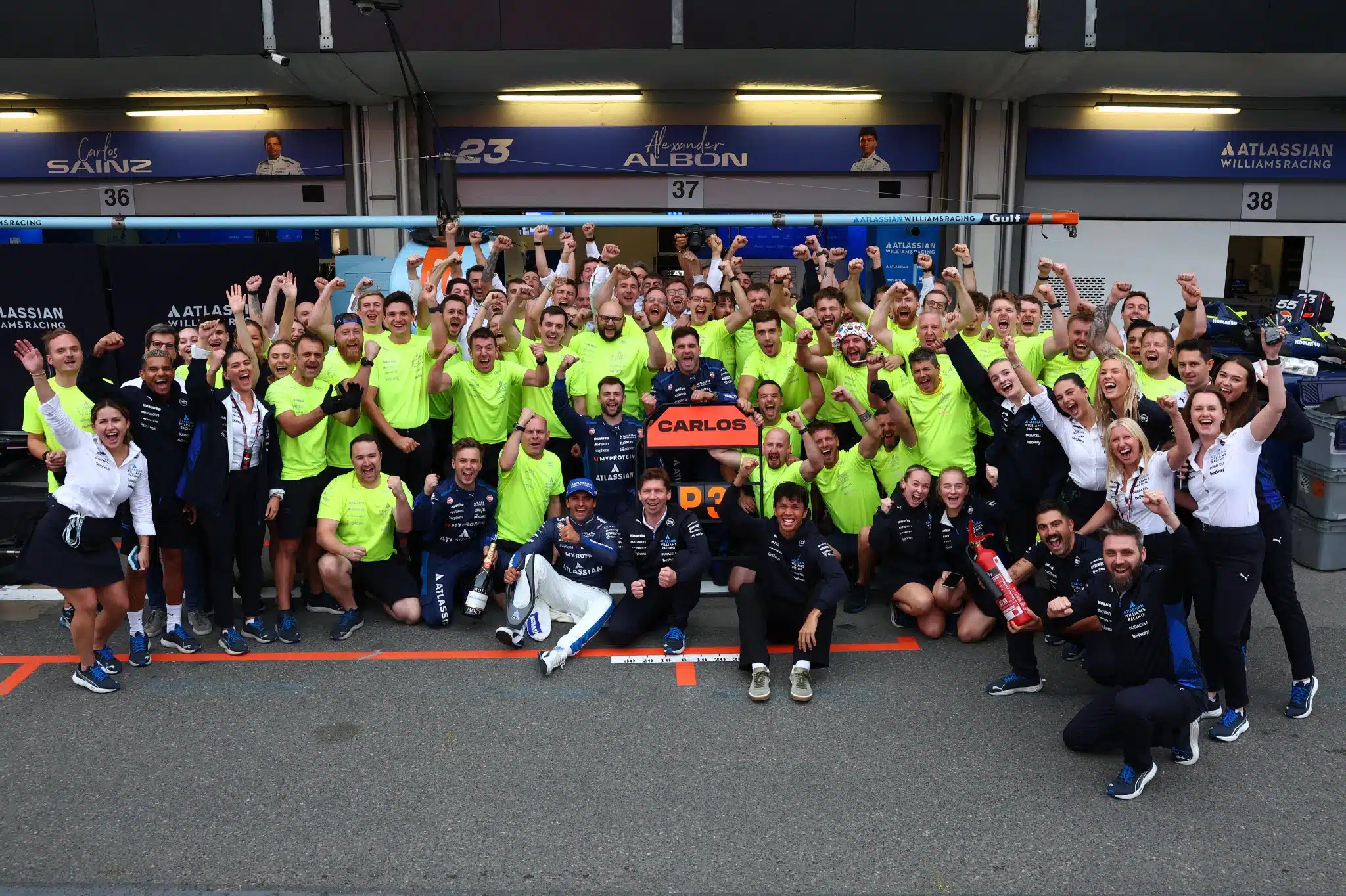 Sir Franck Williams “serait très fier” du podium de Sainz