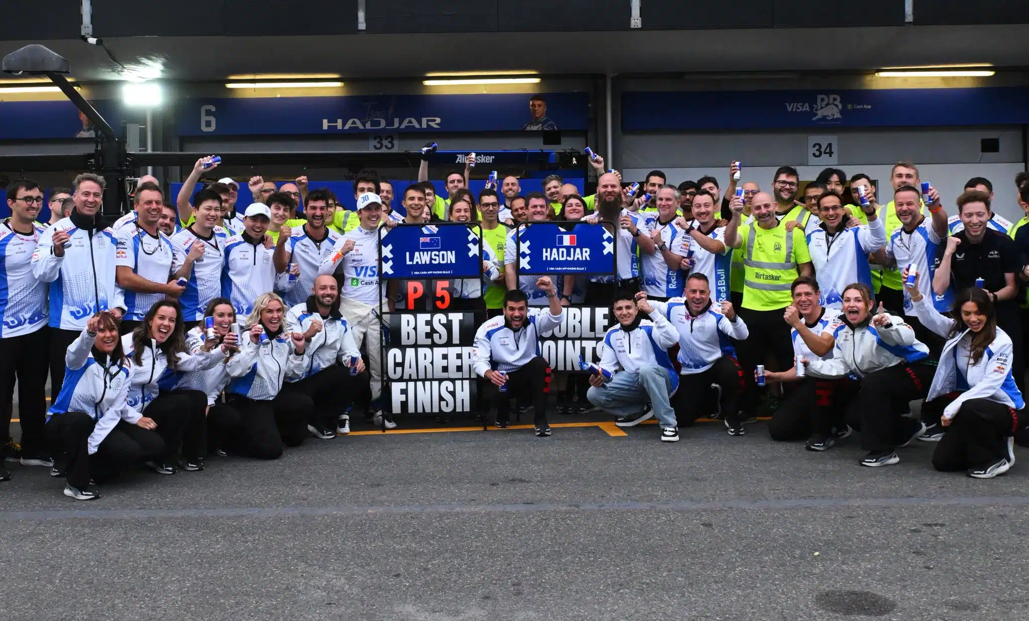 Marko fait une promesse à Hadjar pour la saison 2026 de F1 G1YWpW8XMAAjWFJ