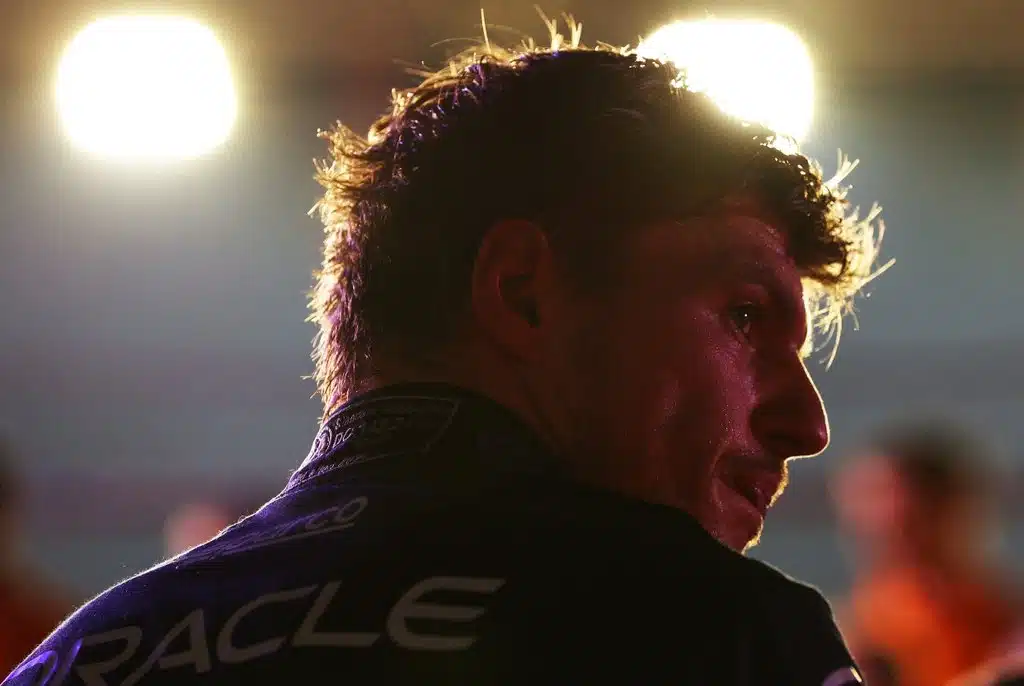 Les pilotes évaluent les chances de Verstappen d'être titré G2J0k7-bcAAvSr4