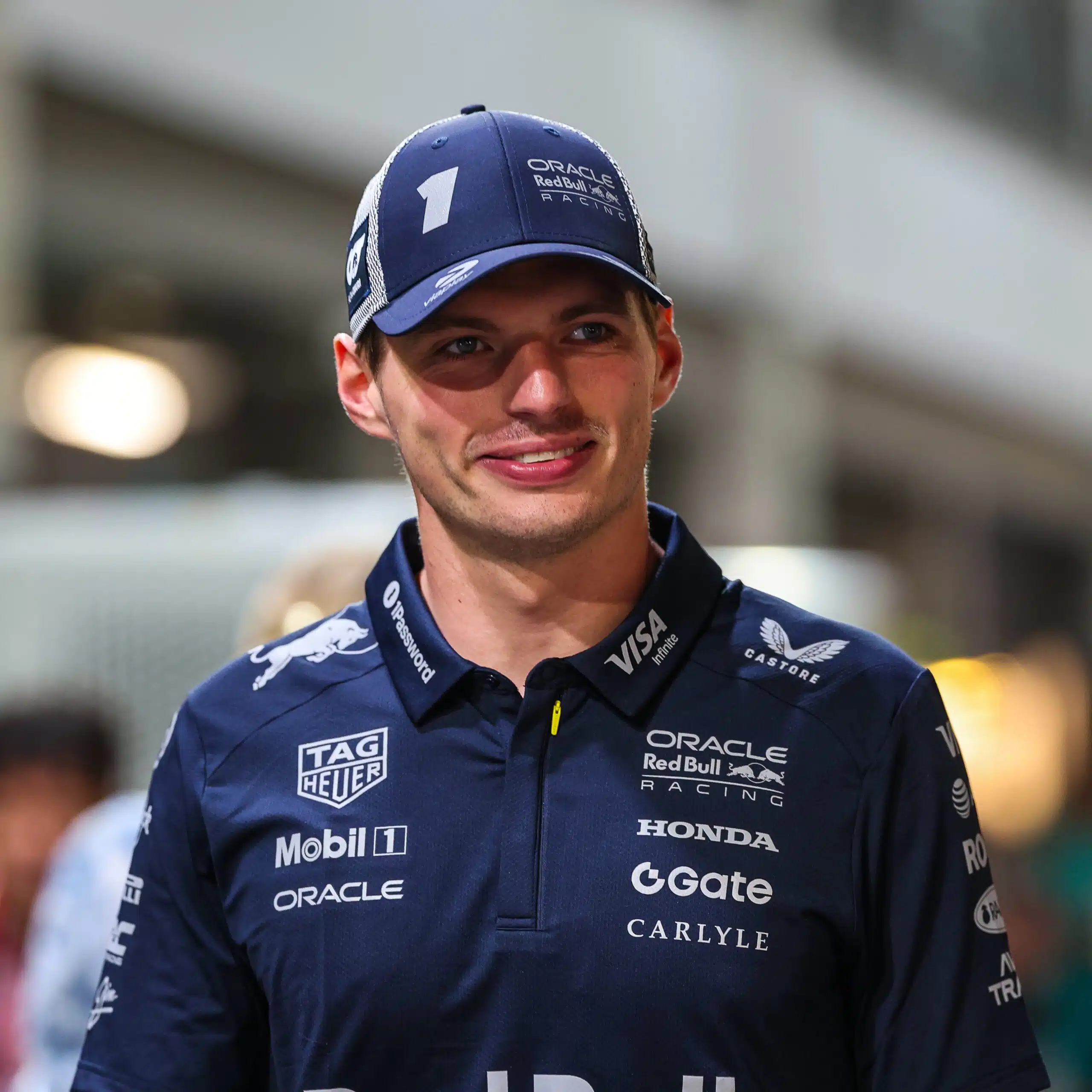 Verstappen plus menaçant que prévu en essais à Singapour G2QoI5cXYAAXHhs