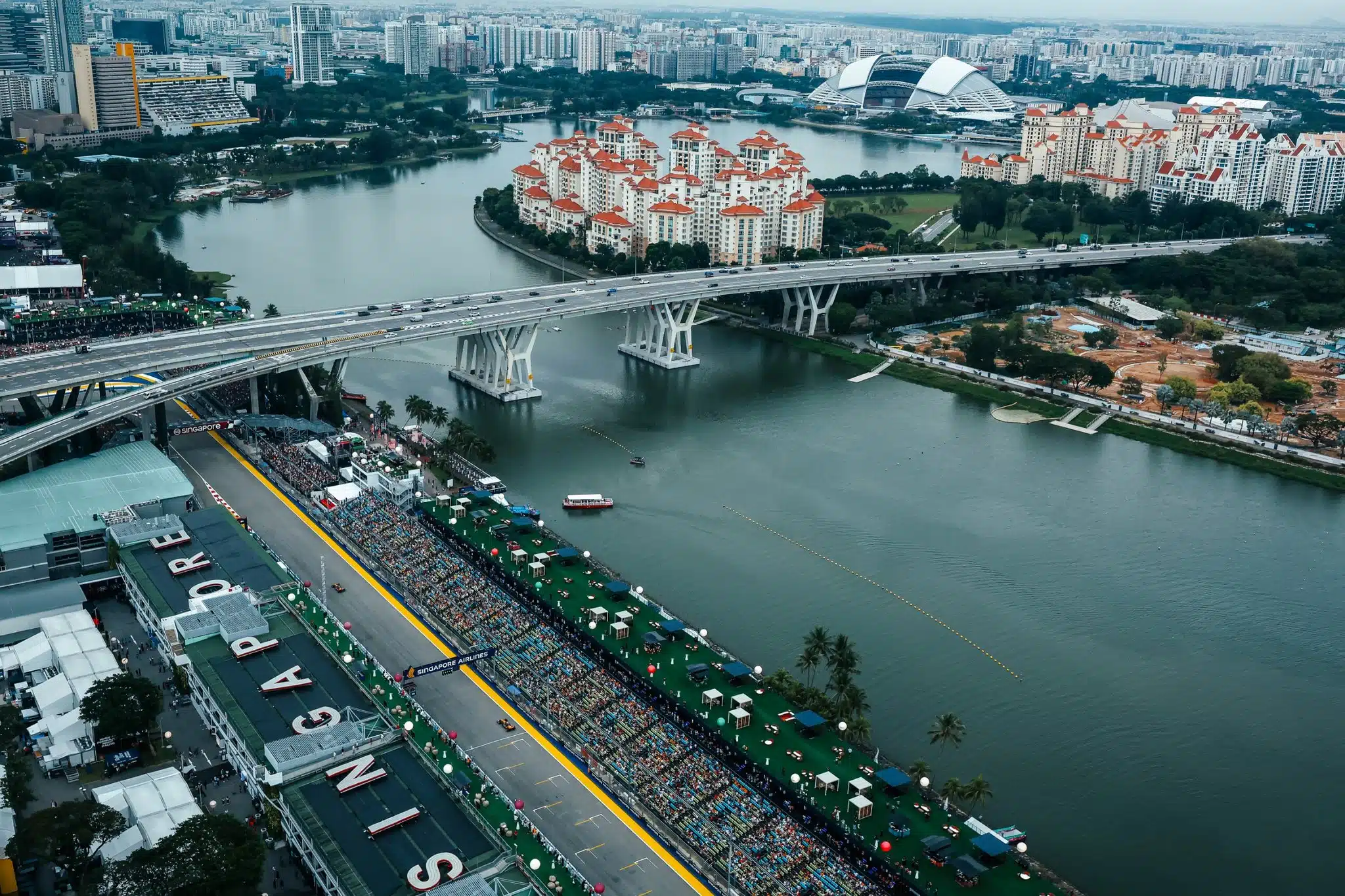 LIVE F1 : Les essais libres 2 du GP de Singapour en direct G2VCdBkW8AAau4m