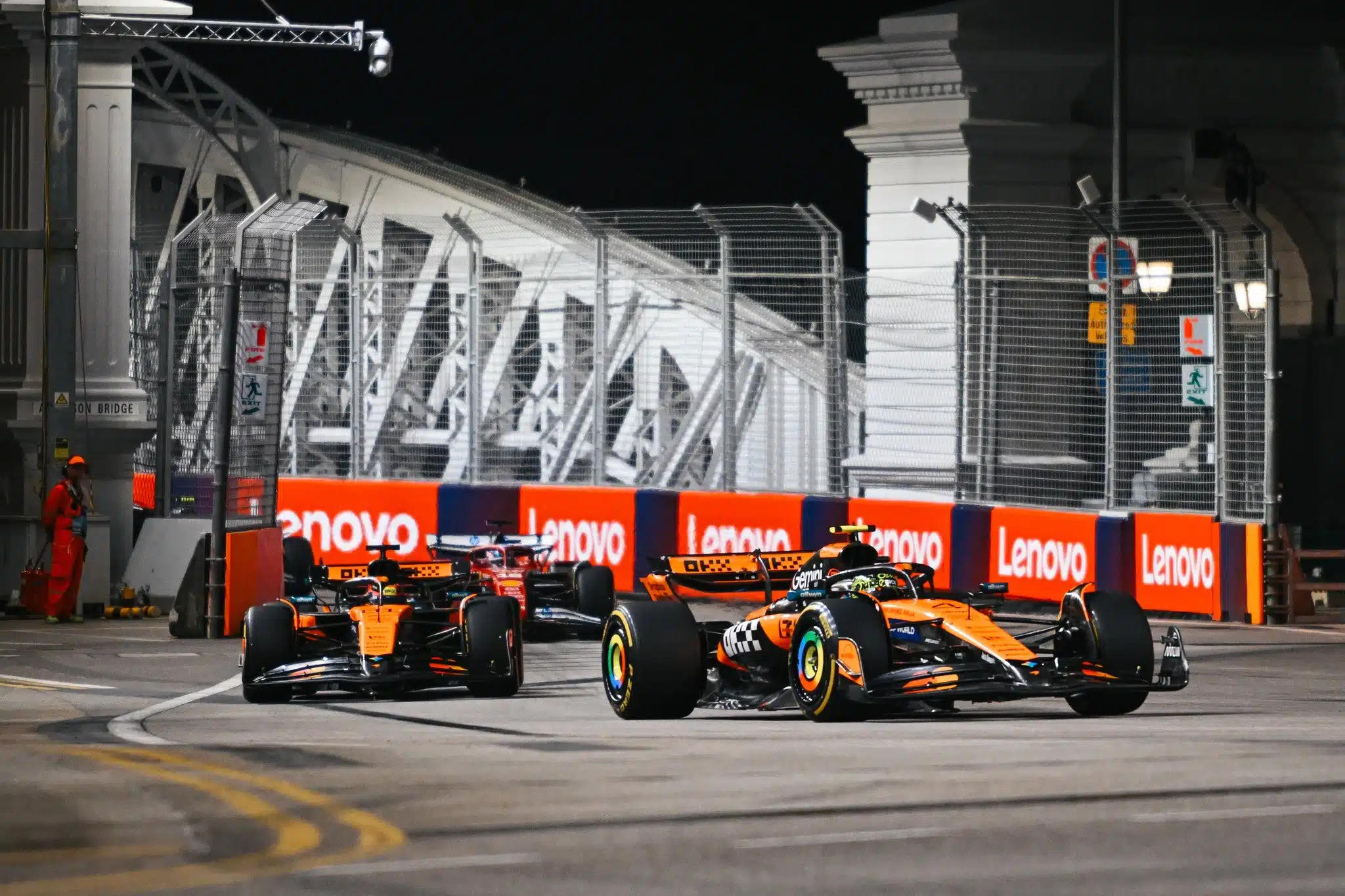 Ça chauffe entre Norris et Piastri mais McLaren refuse d'agir G2fu-iNWwAElJAo